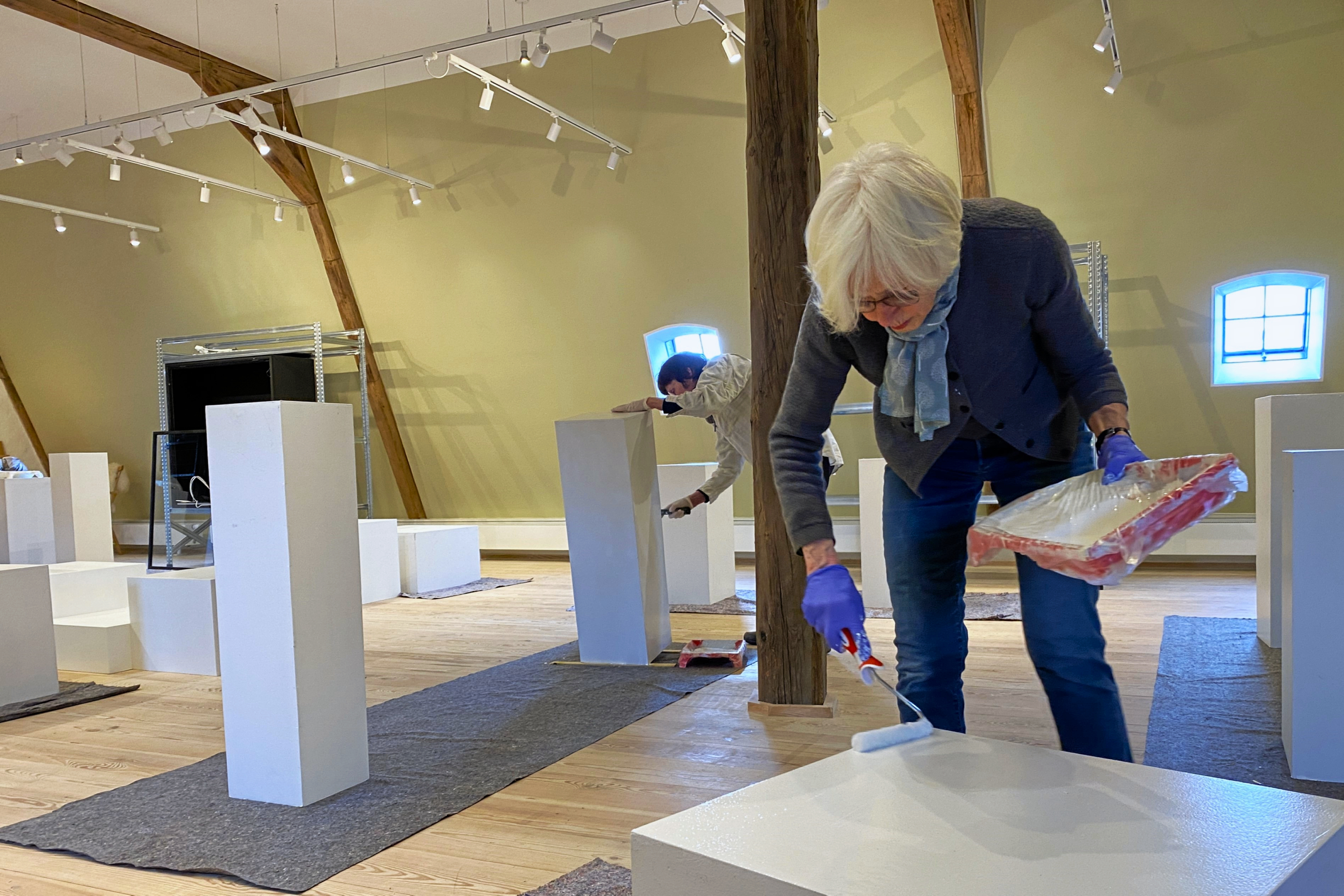 Roskilde Kunstforening flyttede ind i midlertidige lokaler på Sukkerloftet på Roskilde Museum i januar.