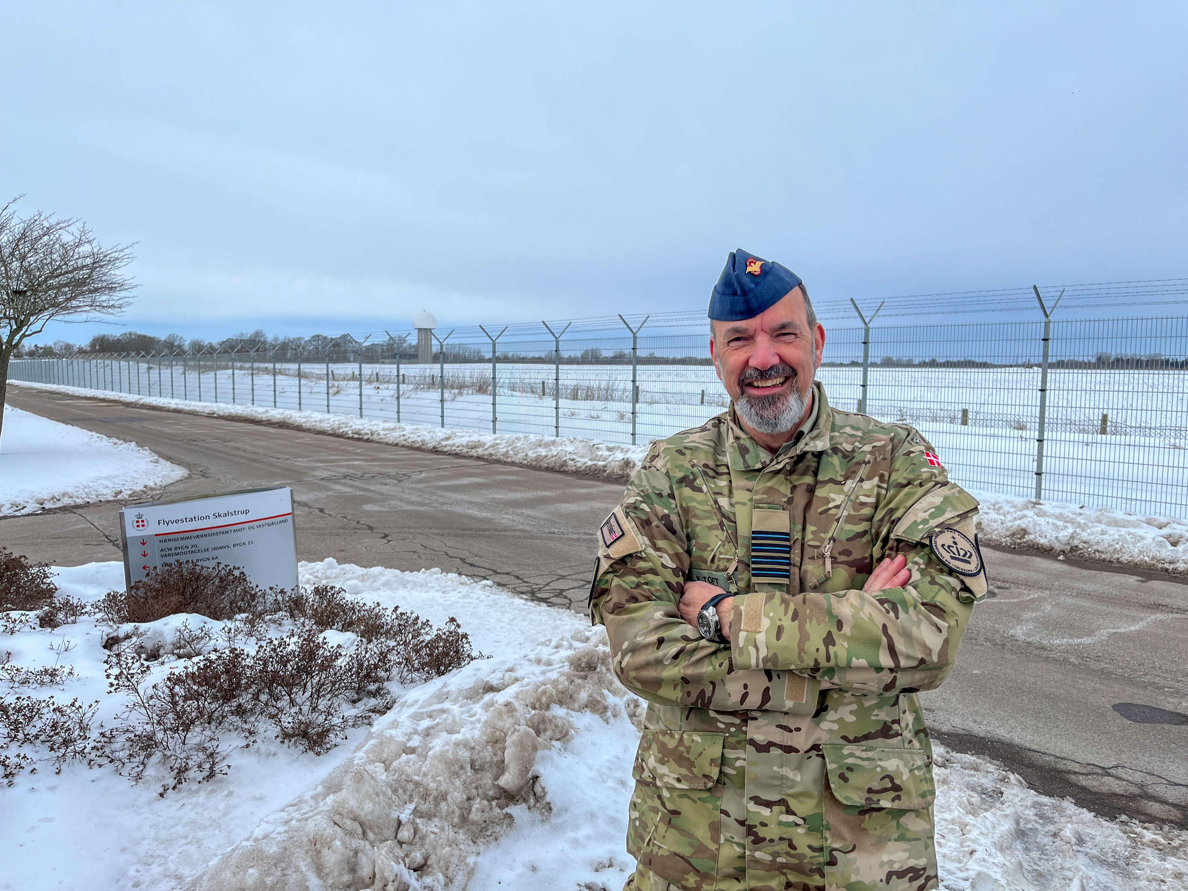 Garnisonskommandant for Flyvestation Skalstrup Jan Toft, som også er oberst og chef for Air Defence Wing, fortæller, at Forsvaret er i samtaler med naboen Københavns Lufthavne om opkøb af land, der gør, at flyvestationen kan blive dobbelt så stor.