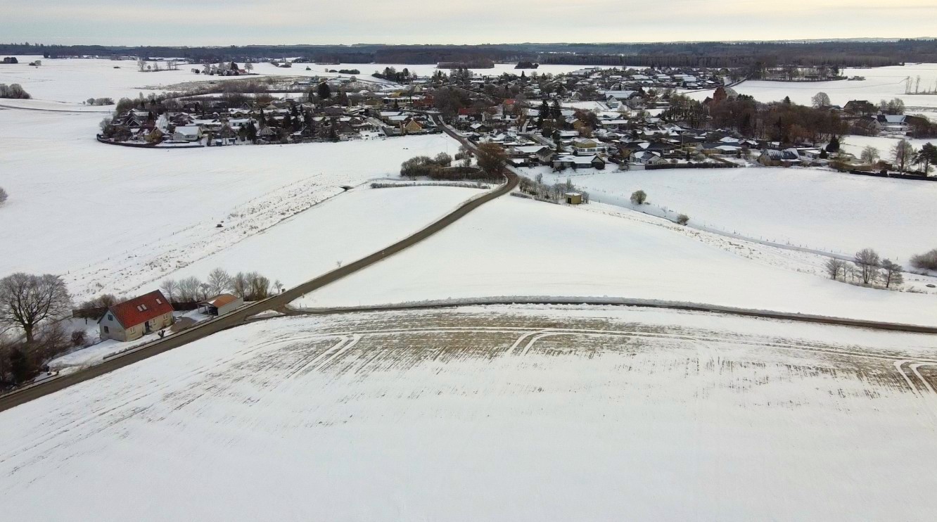 Billedet er taget fra området i forgrunden, hvor grusgraven komme til at ligge mod Vigersted.