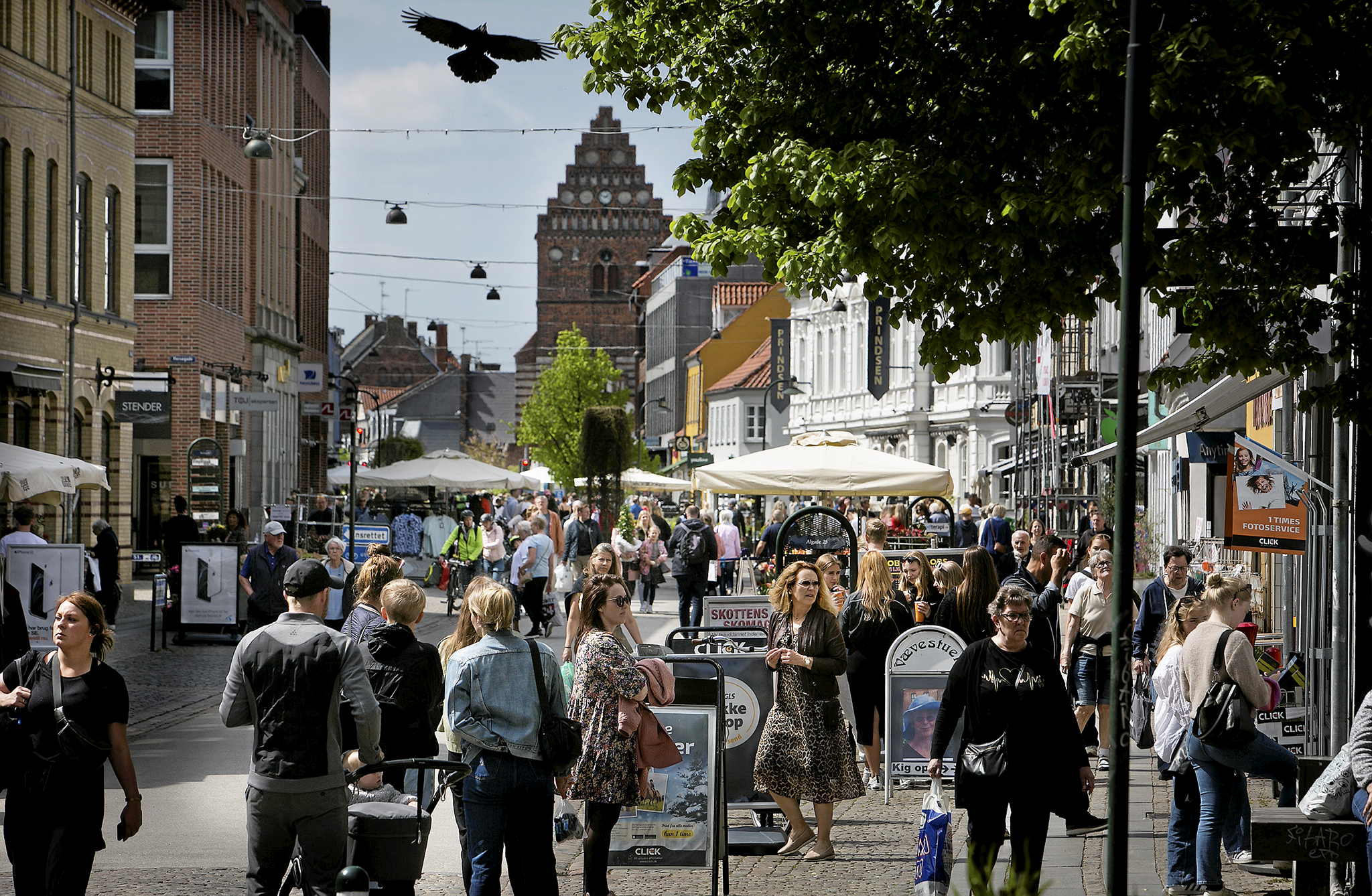 Det går hårdt ud over handlen, når kunderne ikke kan komme til bymidten. Det går i sidste ende ud over borgerne, skriver en læser.