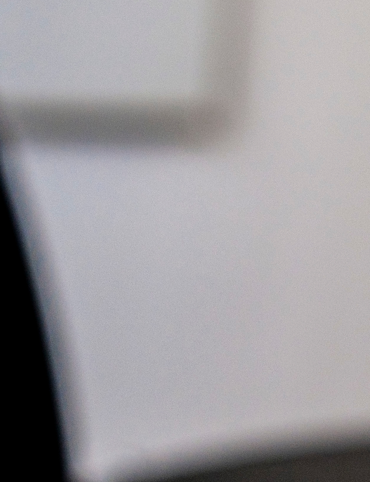 Den 13. februar blev en ny tredjetrøje lanceret af Brøndby IF. Fodboldklubben lånte i den forbindelse et lokale på rådhuset og skulle ifølge kommunen levere en beskeden modydelse. - Robert Hendel Den 13. februar blev en ny tredjetrøje lanceret af Brøndby IF. Fodboldklubben lånte i den forbindelse et lokale på rådhuset og skulle ifølge kommunen levere en beskeden modydelse.