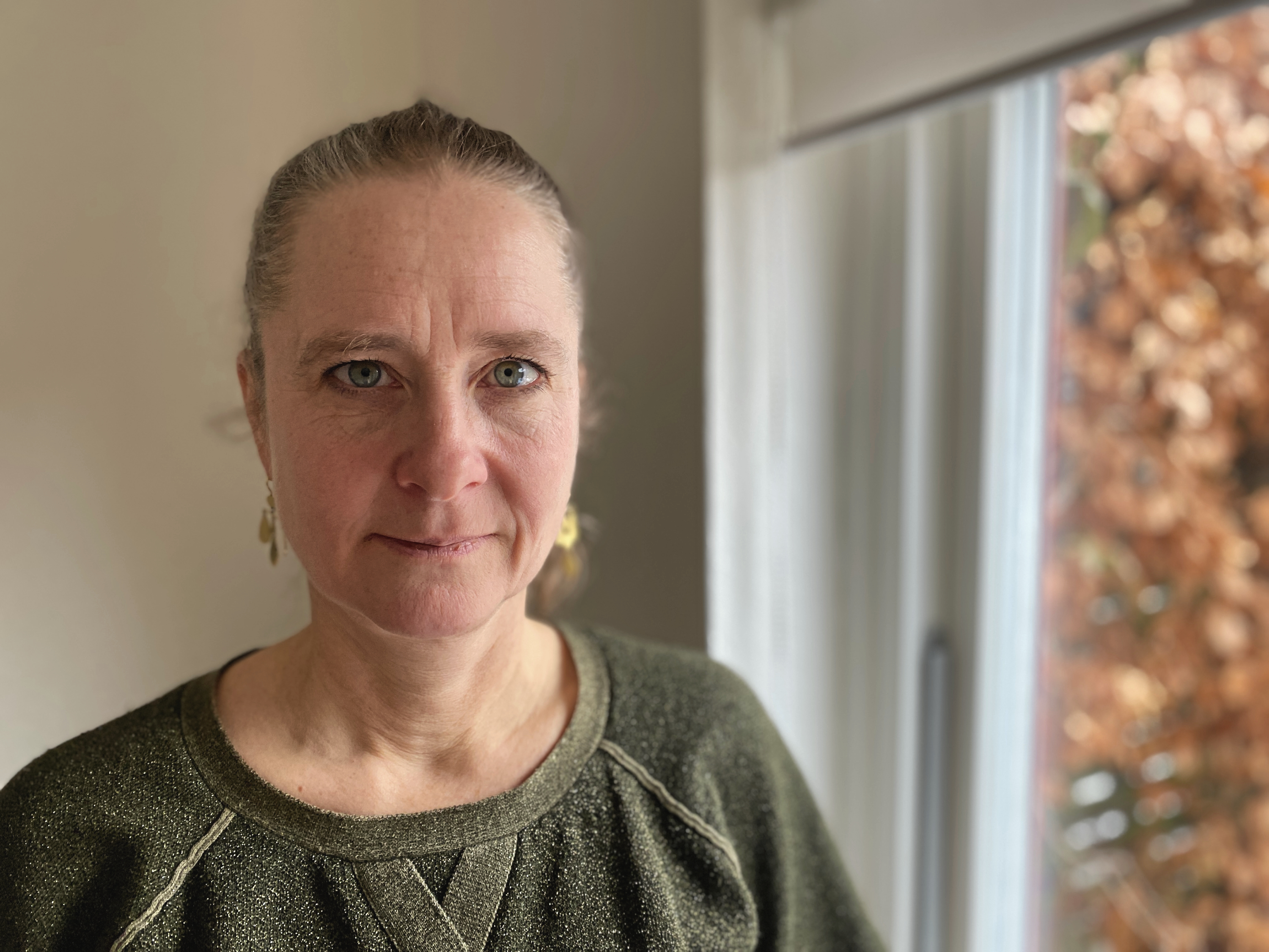 Journalist og forfatter Line Vaaben står bag en ny bog om drabet på Maria From Jakobsen. Her kommer læserne tæt på Marias familie og hører om, hvordan deres liv blev ændret.