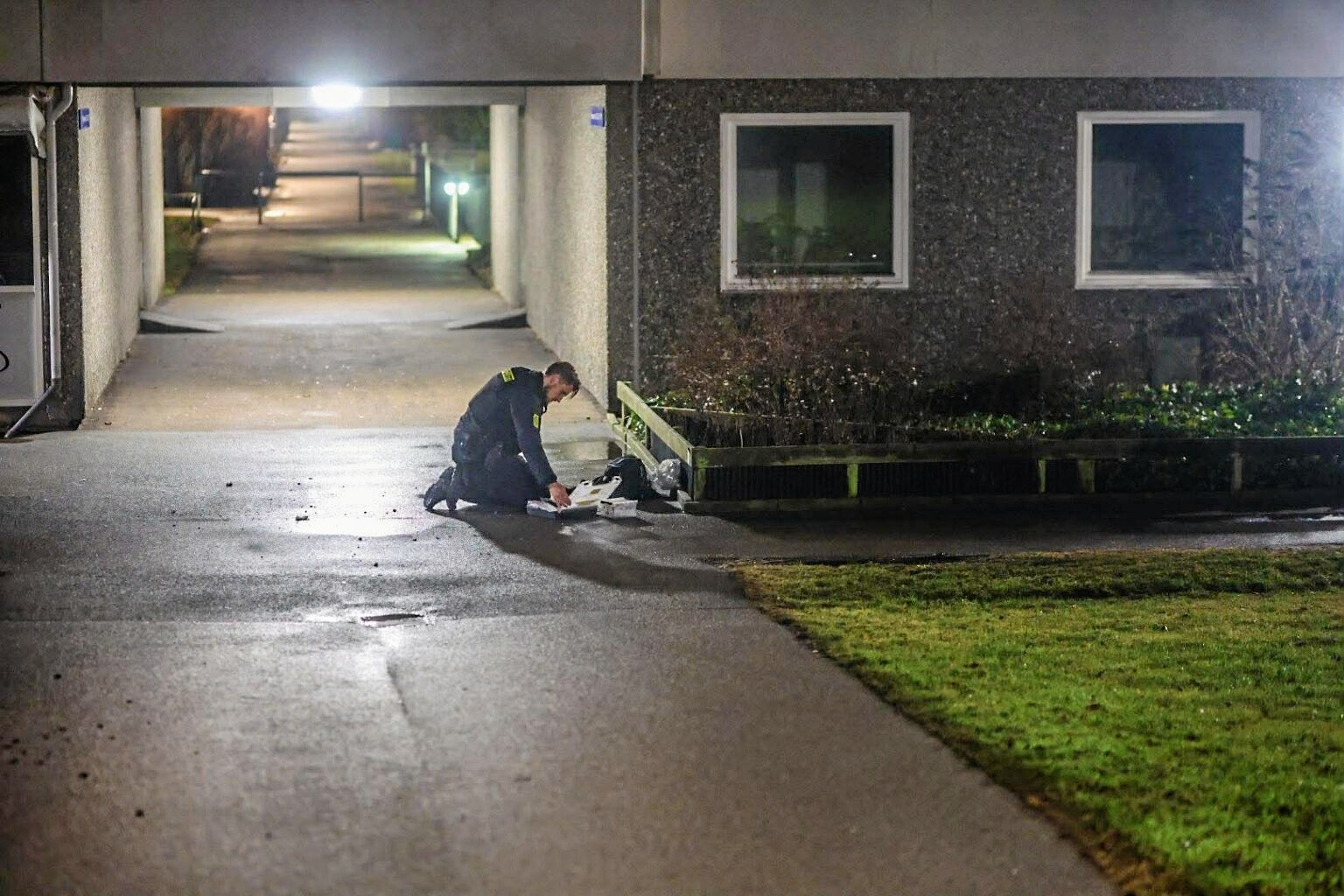 Politiet var til stede nær Hammeren lørdag aften.