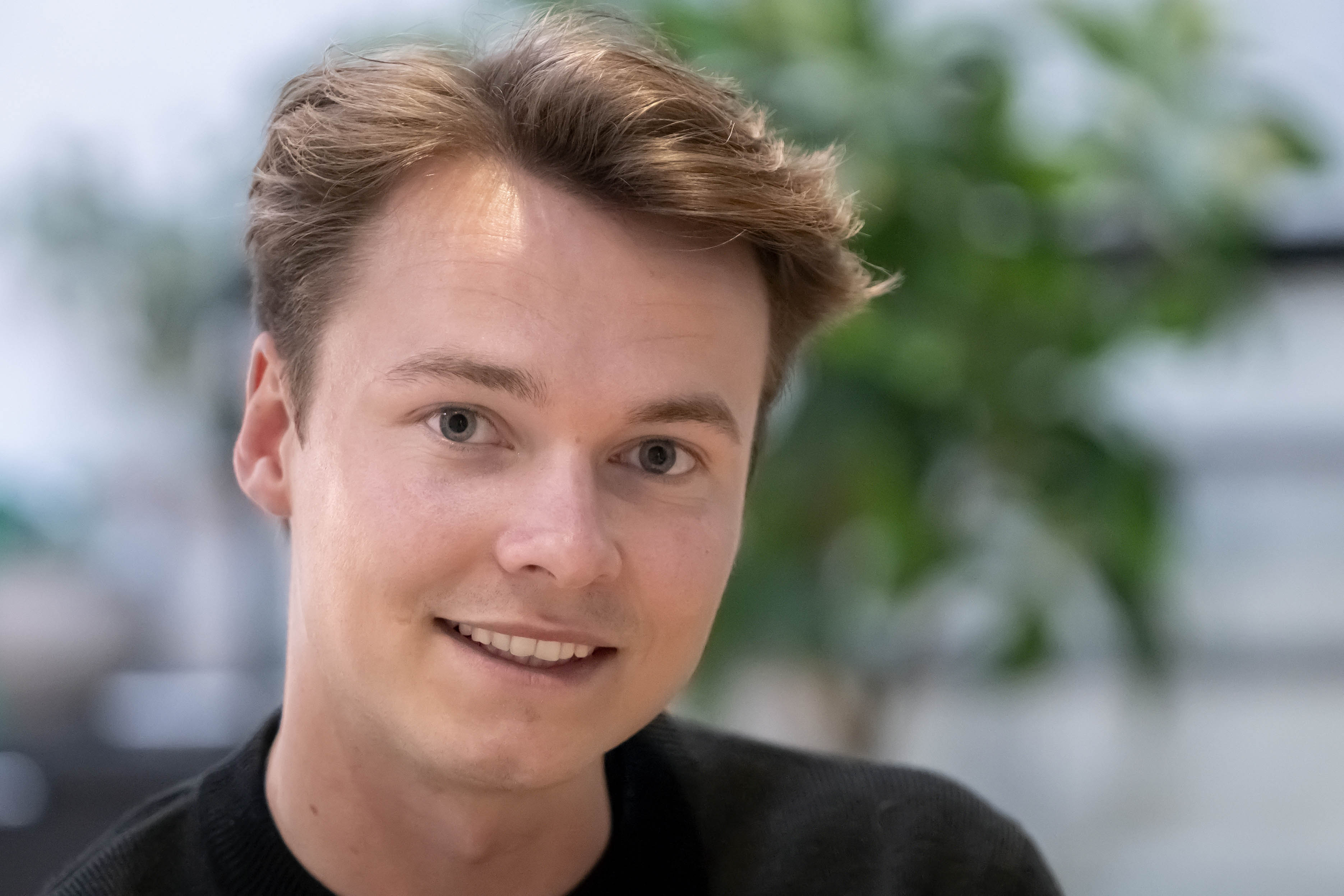 Victor Paarup Jensen er 24 år og startede sit firma i 2021, da han gik i 3.g.