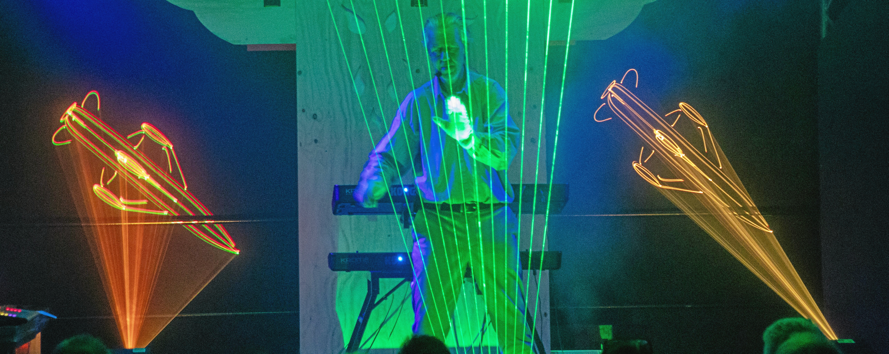 Opleve 'The Jarre Experience' på Rotationen 1. april.