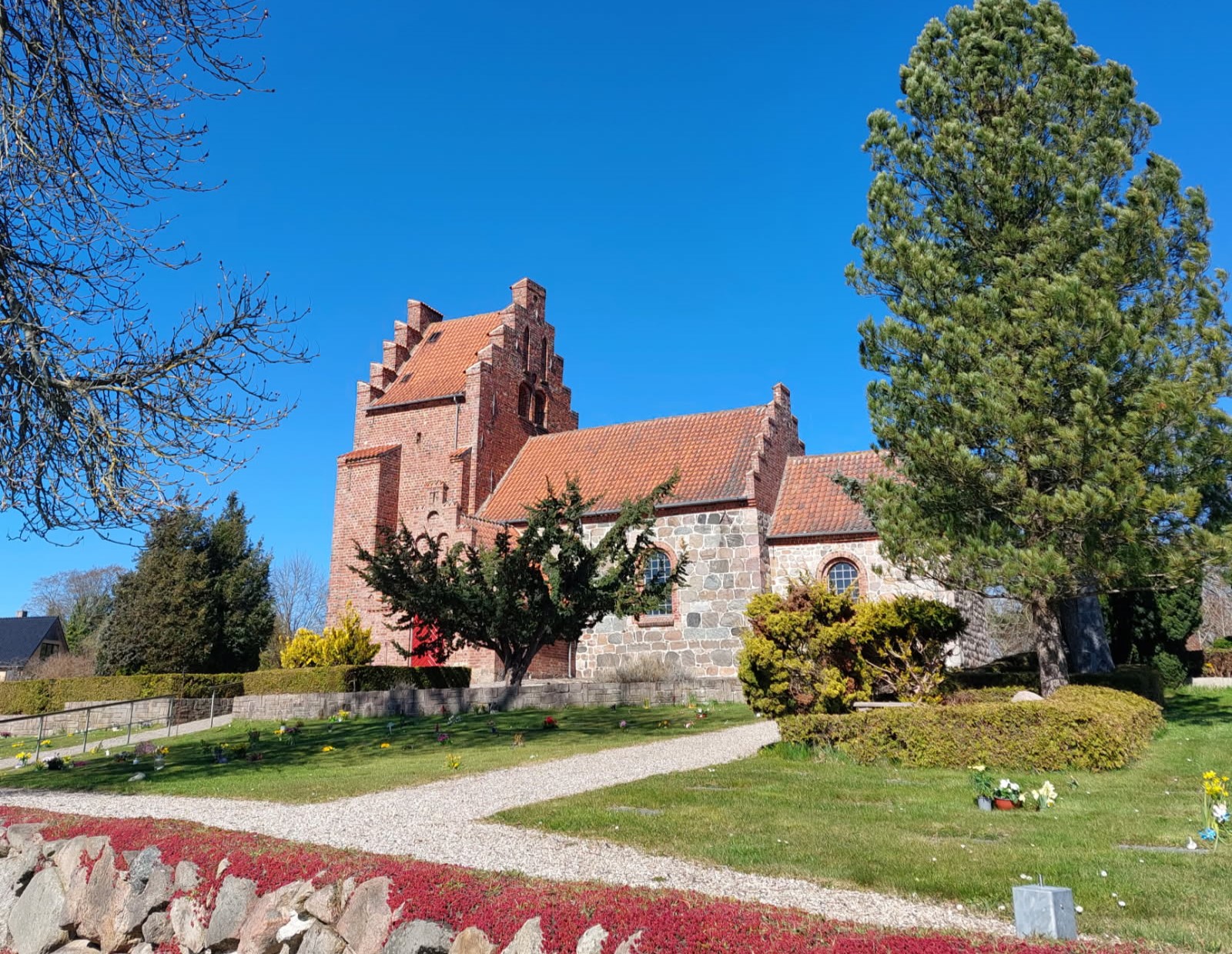 Selvom Store Bededag nu er afskaffet som officiel fri- og helligdag, lægger Blovstrød kirke stadig vægt på at fastholde traditionen.