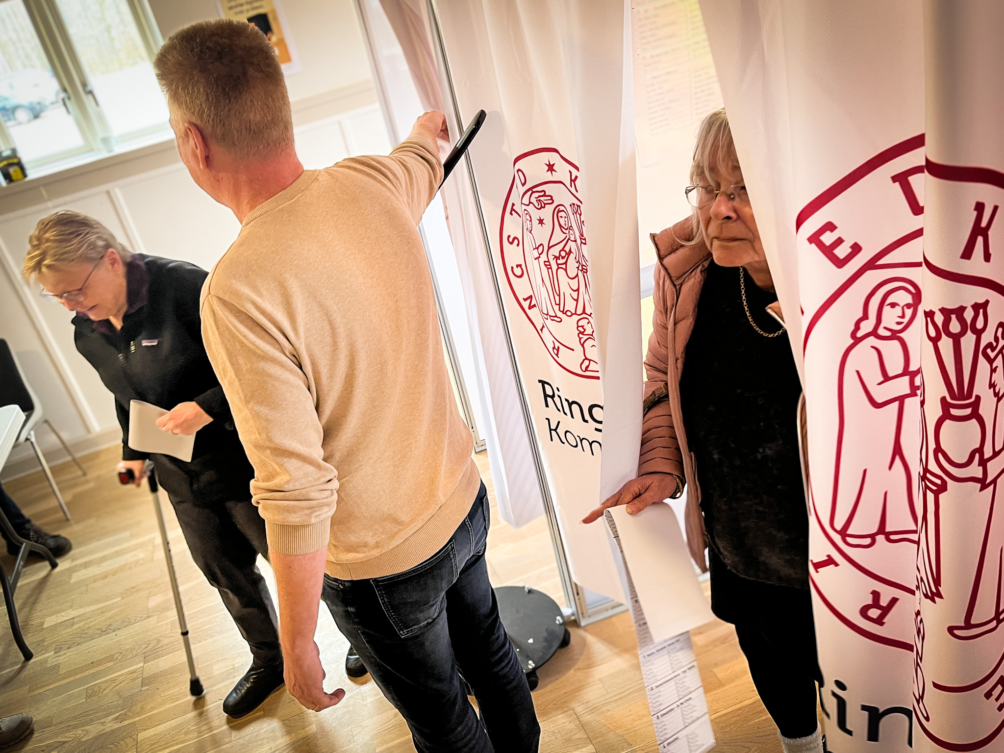 Der er 13 valgsteder i Ringsted Kommune - her Haraldsted Forsamlingshus tirsdag formiddag.