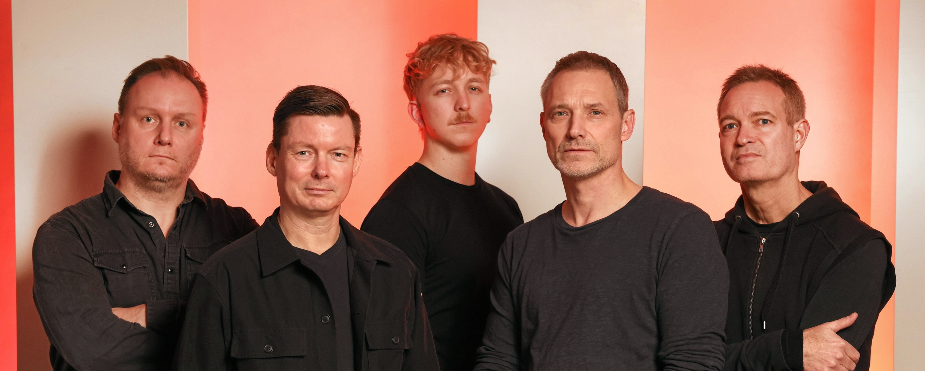 Bandet Malling/Black består af Søren Malling, Jan Black, Albert Kjærulff, Thomas Sonne Arvidson og Jesper Arvidson.