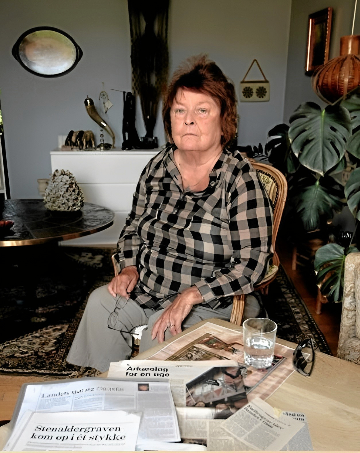 Kirva Rahbek fandt gamle skeletter i sin have i 1986. Hvad der fulgte, kunne astrologen ikke have forudsagt.