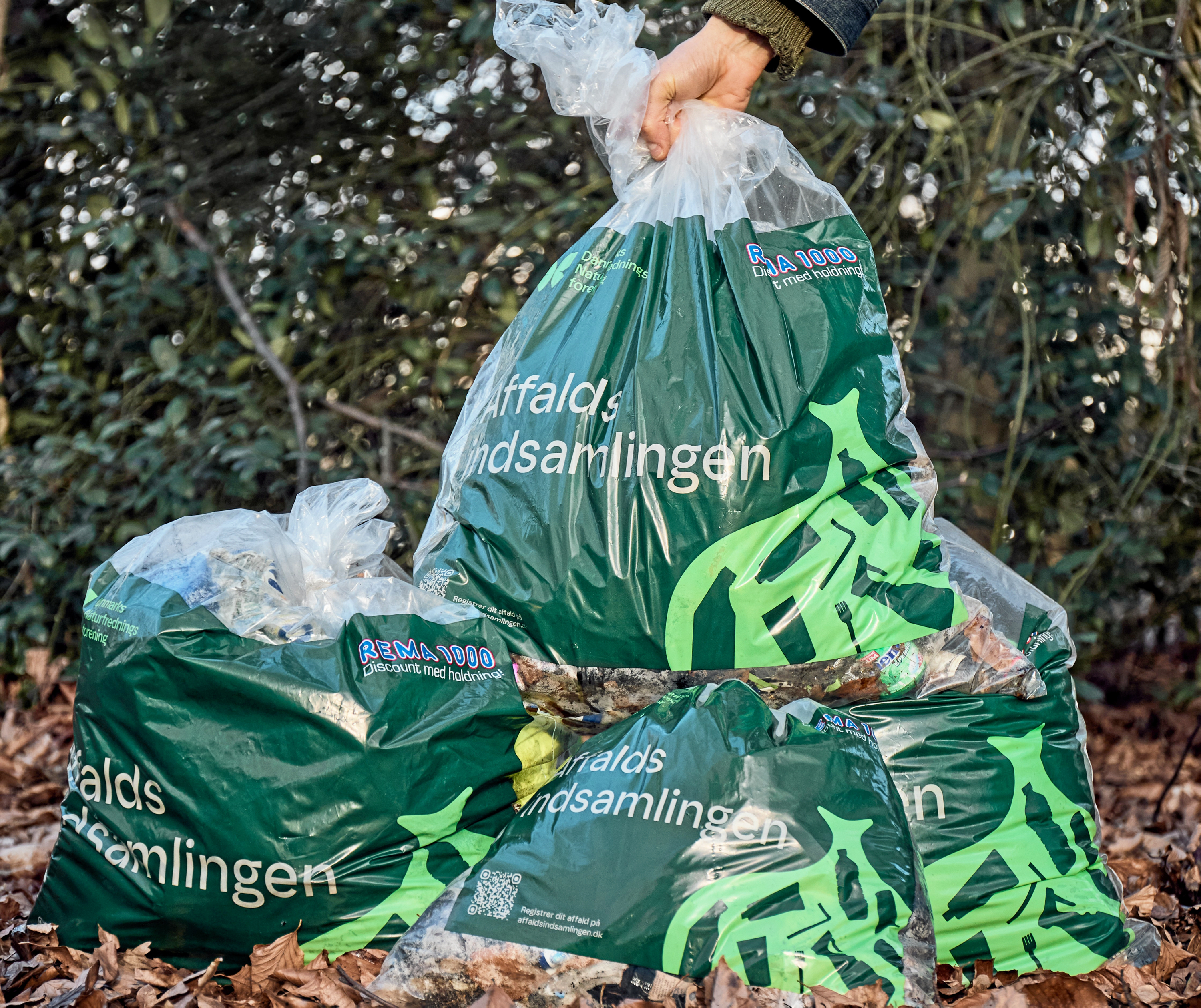 I Køge Kommune forventes omkring 2.500 borgere at give en hånd med – heraf 1.602 børn fra skoler og dagtilbud, der er tilmeldt årets indsamling.
