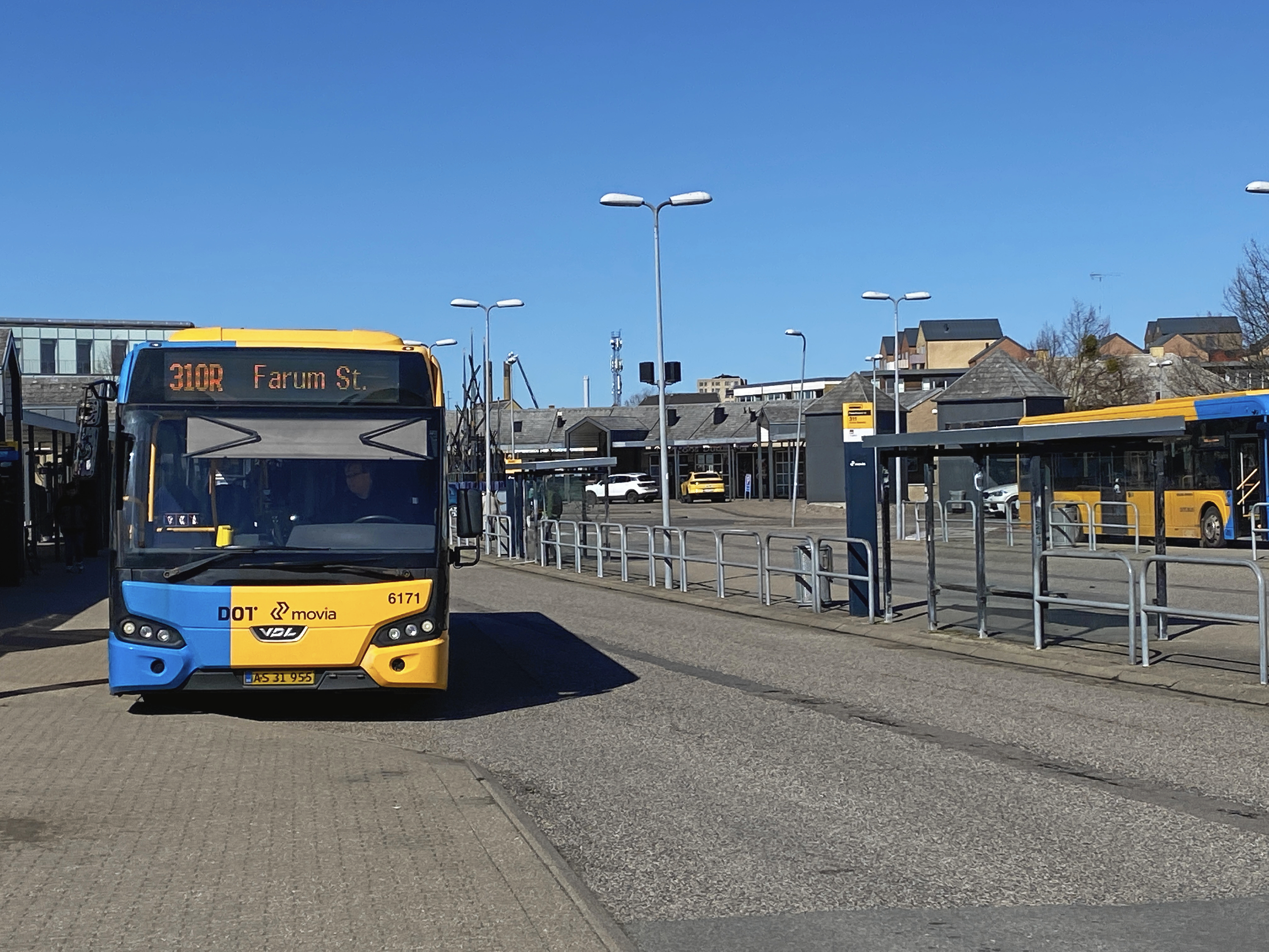 Hvis regionen nedlægger de tre linjer, der kører i Frederikssund Kommune, vil mange miste adgang til kollektiv trafik til blandt andet uddannelser. Det er blandt pointerne i et debatindlæg fra Verner Bylov Larsen.