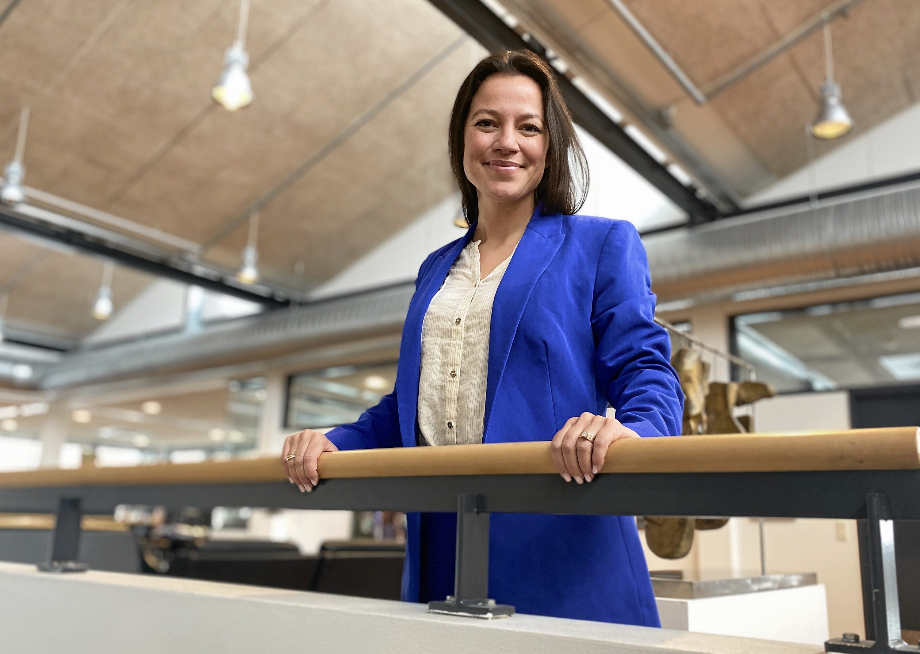 - Det er vigtigt for os at skabe så meget synlighed omkring byrådsarbejdet, som muligt, samtidig med at have fokus på at bevare et tåleligt arbejdsmiljø, siger borgmester Clara Rao (V) om det netop vedtagne kodeks for livestreaming af byrådsmøder.