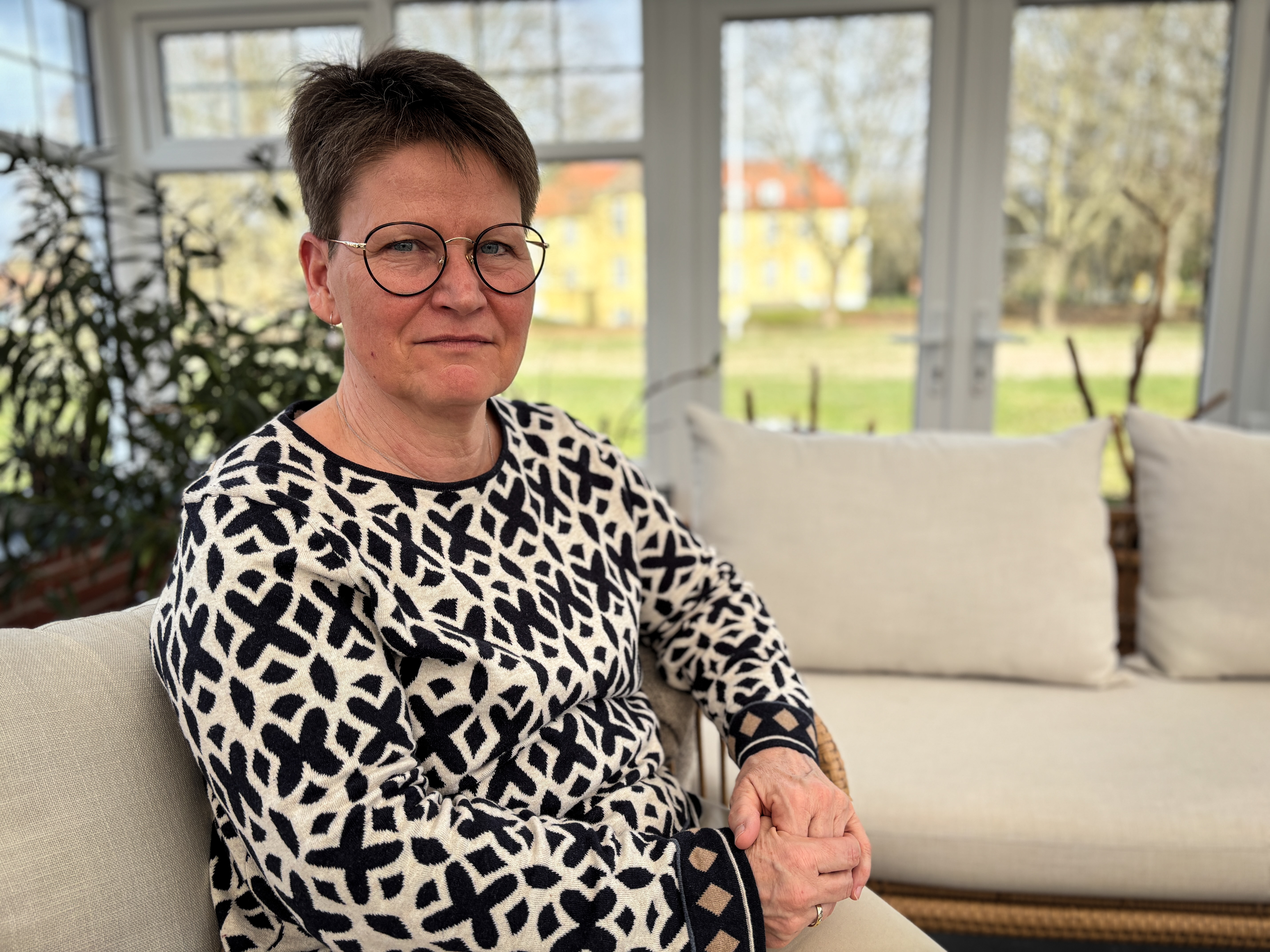 På Hospicegården Filadelfia i Dianalund arbejder hospicechef Dorthe Pedersen med at skabe trygge rammer for patienter i livets sidste fase.