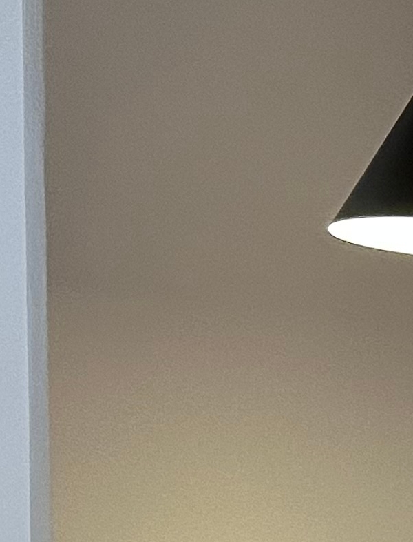 Martin Jensen arbejder sig langsomt ind i sin nye rolle, hvor han i fremtiden skal styre både køkkenet og alle de opgaver, der ligger omkring driften af restauranten. - Morten Chas Overgaard Martin Jensen arbejder sig langsomt ind i sin nye rolle, hvor han i fremtiden skal styre både køkkenet og alle de opgaver, der ligger omkring driften af restauranten.