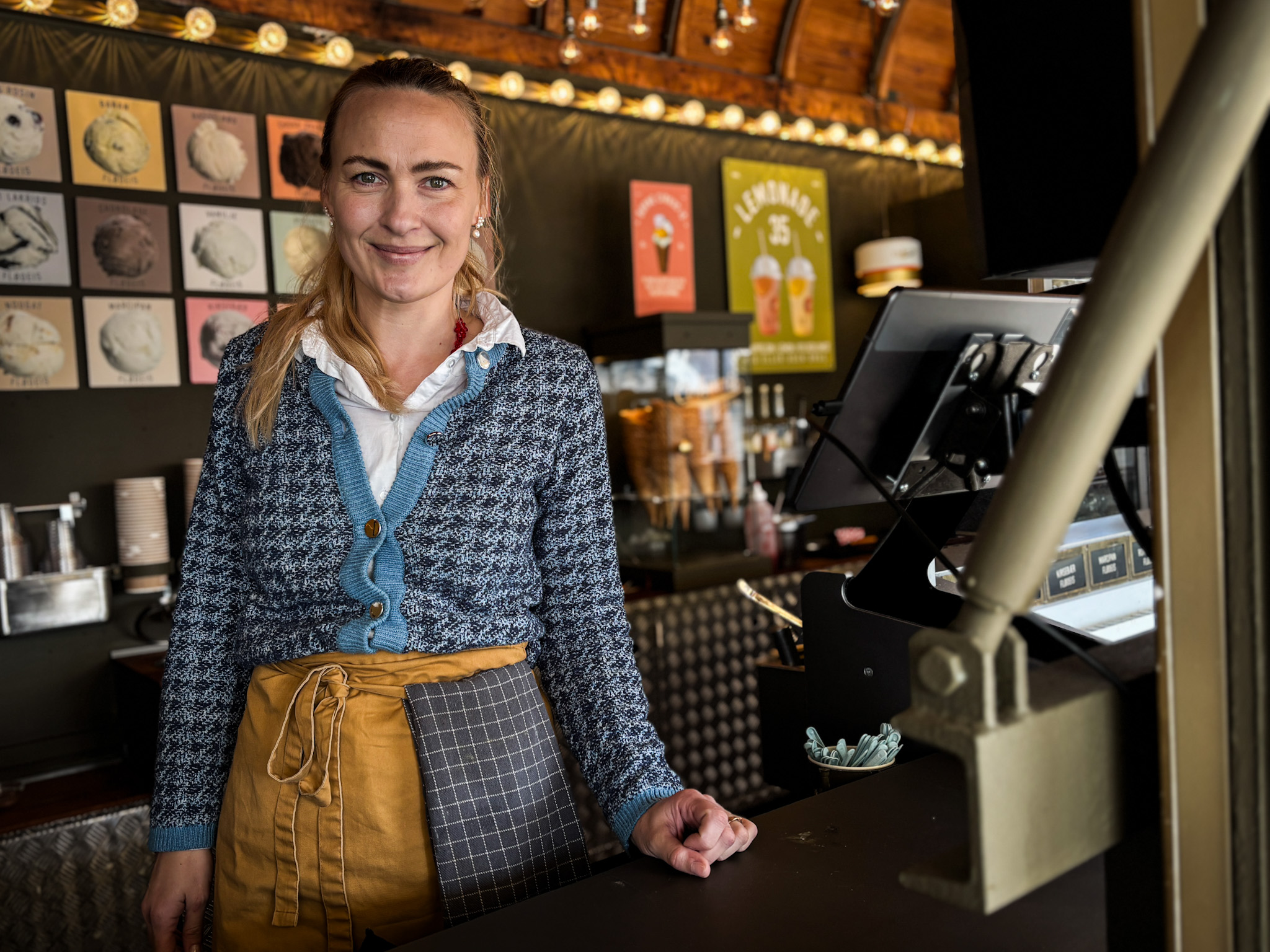 For Sophia Akbay, der sammen med sin mand Berk Akbay har overtaget Cirkus Is, handler det ikke kun om is, men også om at vende hjem.