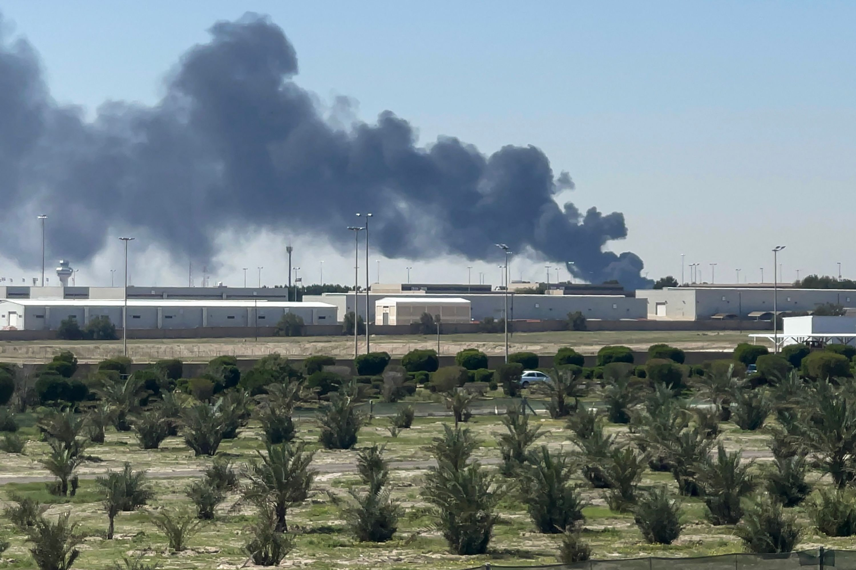 Kuwait melder om skader på regeringsbygning efter iransk angreb
