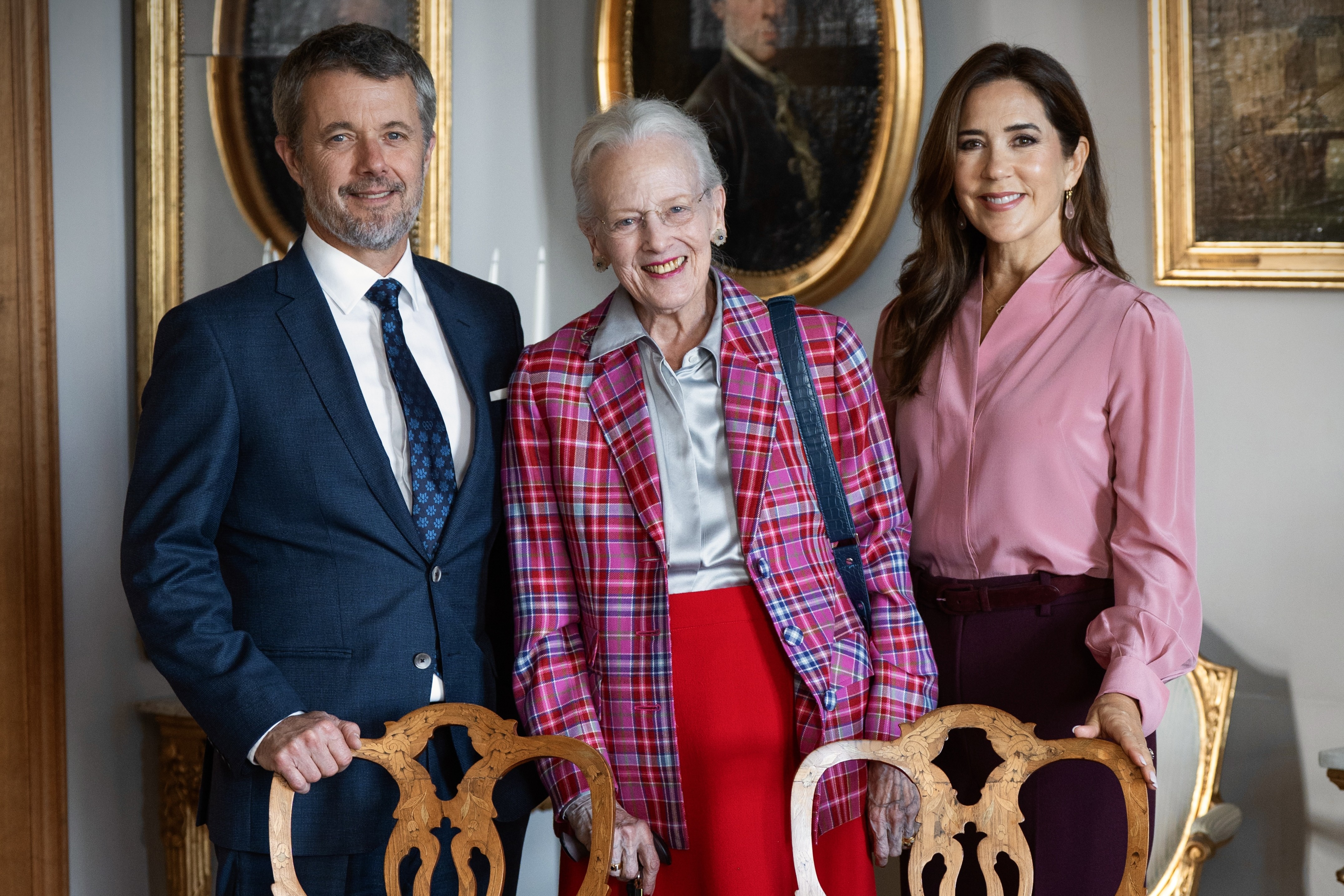 Kongeparret er også med, når dronning Margrethes fødselsdag fejres på Fredensborg Slot på fredag.