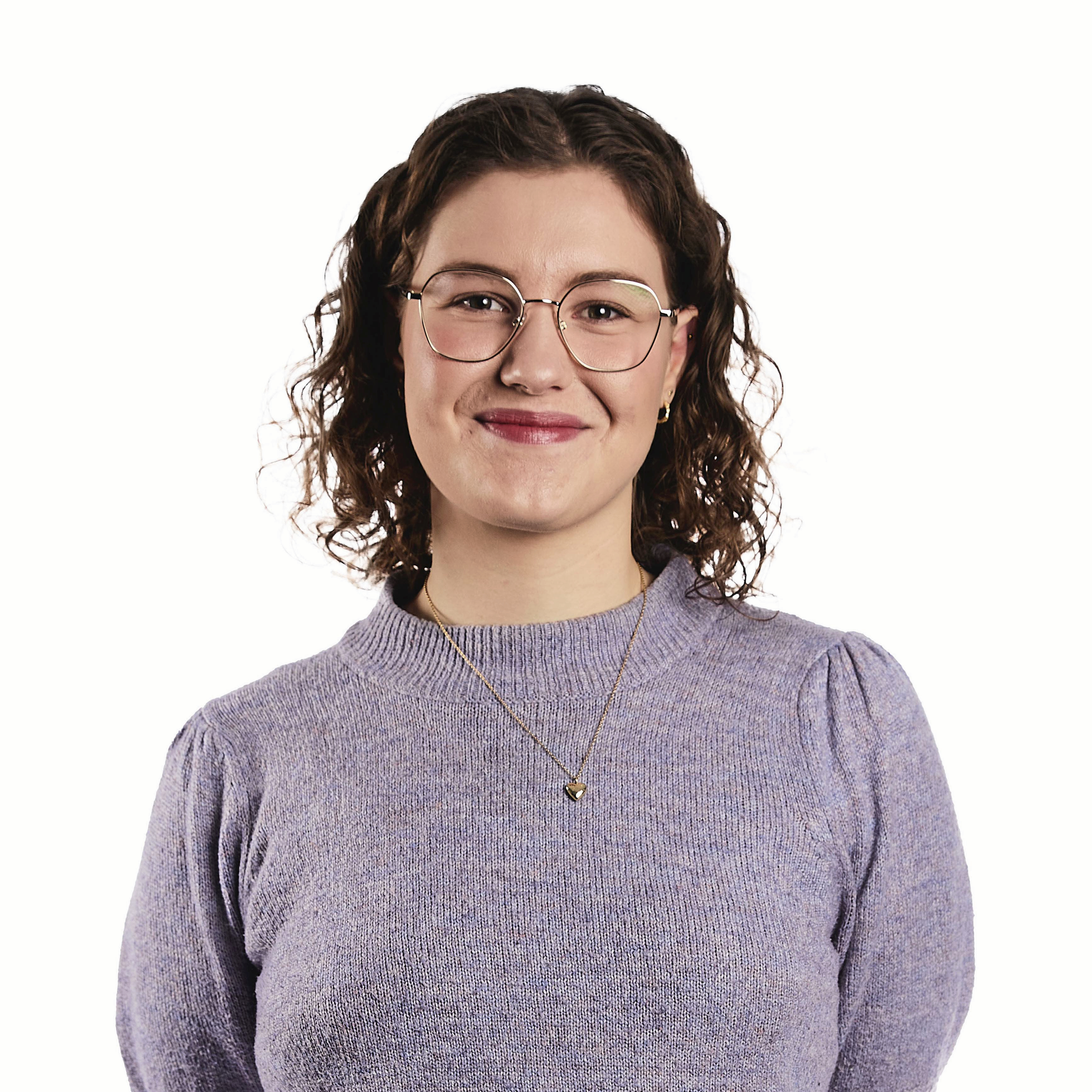 - Hverken vi, de tusindvis, som lever med skader efter fødsel, eller de mange gravide, som har udsigt til at blive en del af statistikken, kan vente på, at Folketinget får hentet syltekrukken frem fra viktualierummets bagerste hylde, skriver Emilie Esmann.