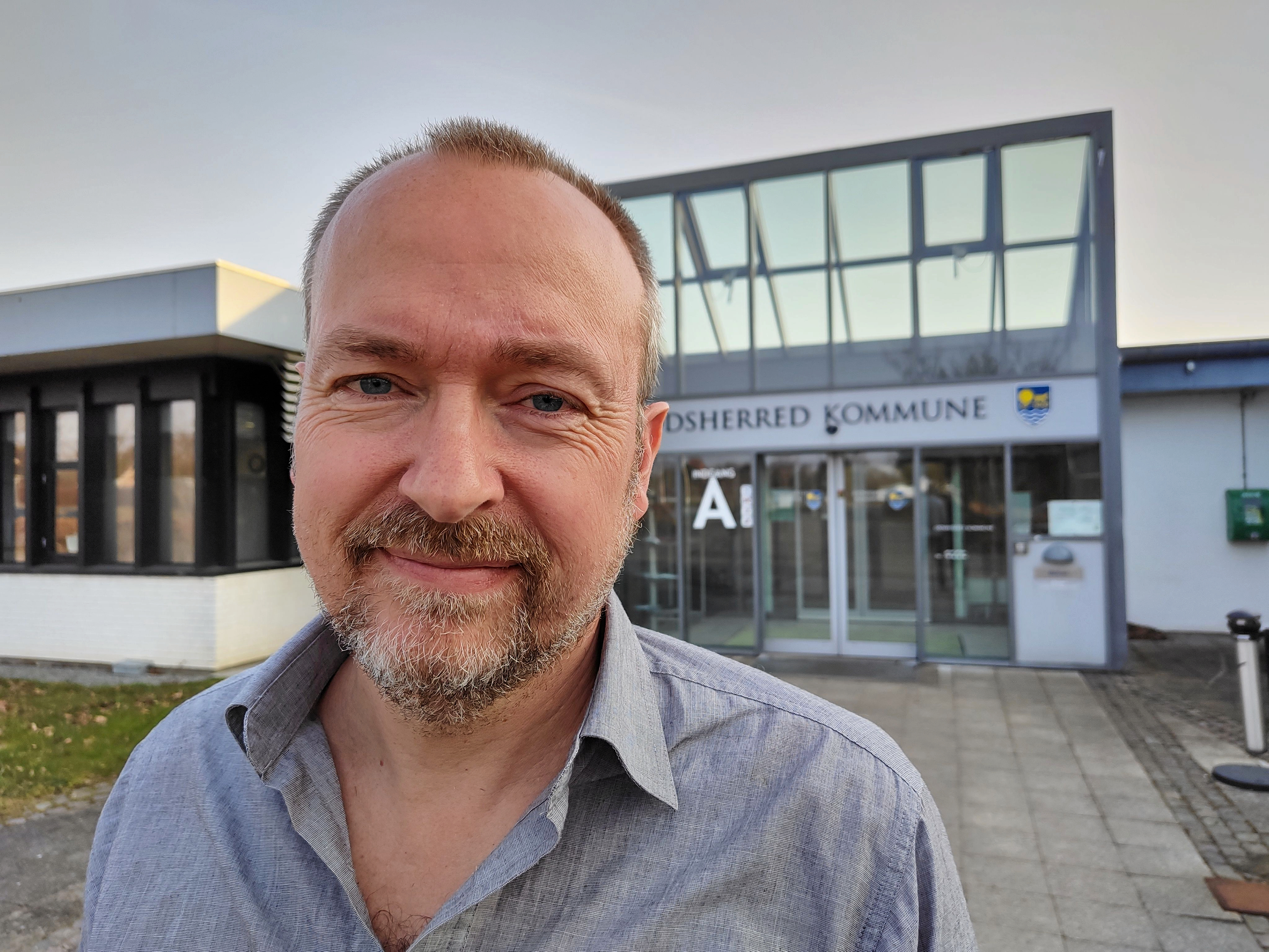 - Uanset om der er tale om investeringer i solceller, varmepumper eller elbiler, kræver det en kapital, som en stor del af befolkningen ikke besidder, skriver Martin Lynggaard.