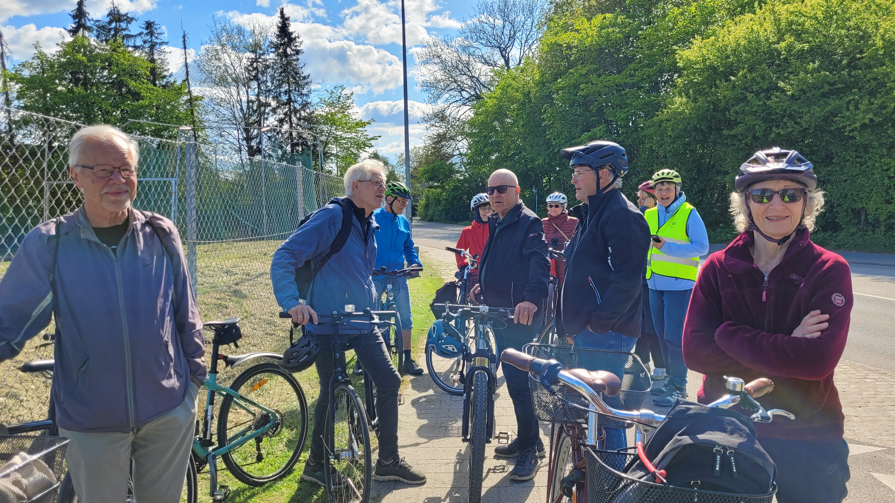 Cyklistforbundet Hillerød åbner sæsonen med en tur på 23 km søndag den 26. april, hvor alle er velkomne.