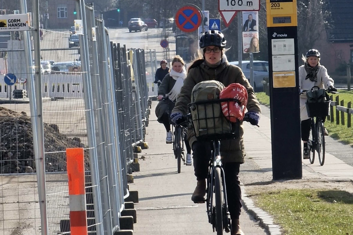Fors og Roskilde Kommune har nu ændret på hegn og skiltning på Sankt Clara Vej.