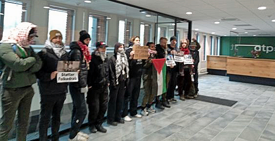 Demonstranter trængte tirsdag ind i ATP i Hillerød.