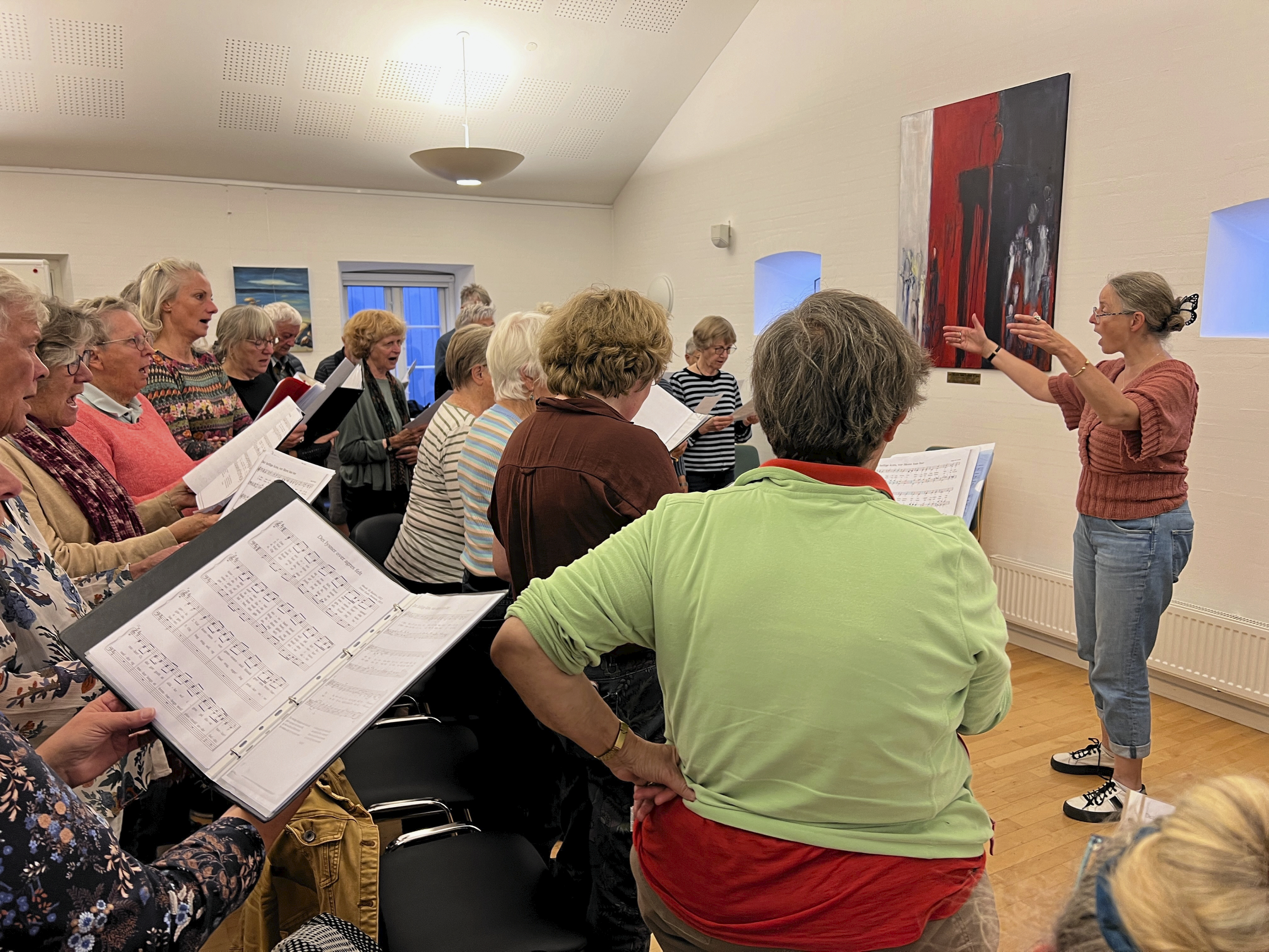 Fyraftenskoret byder på filmhits i Osted Kirke søndag den 3. maj.
