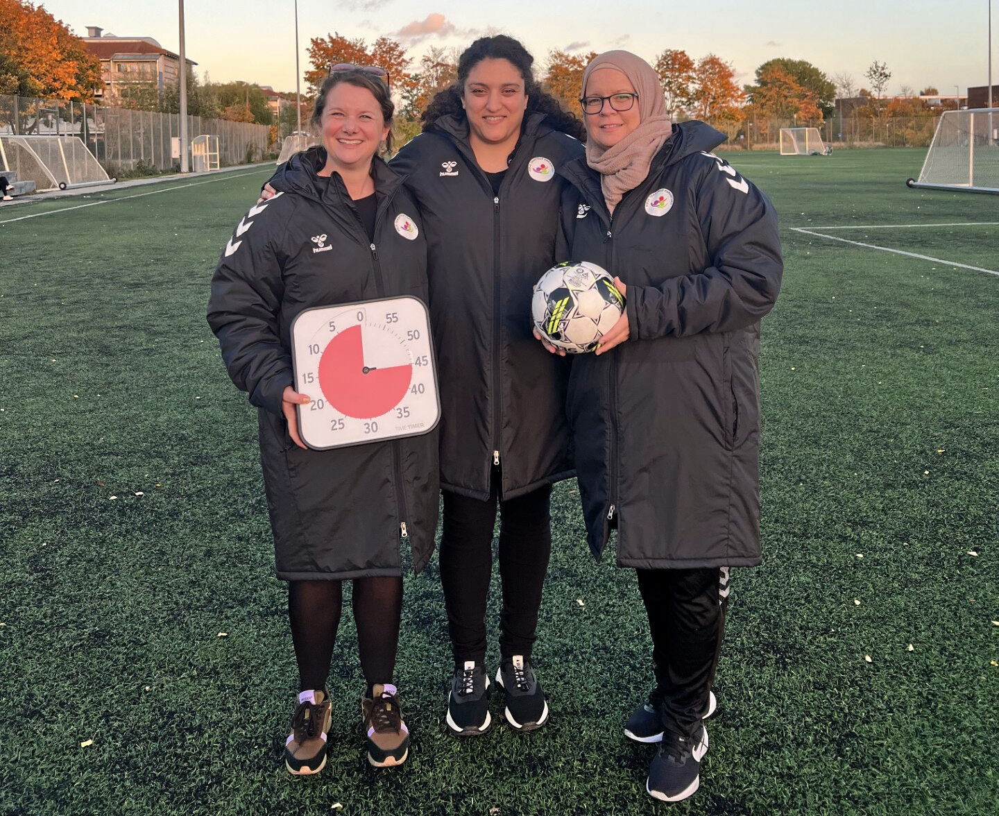 - Hele teamet bag Dream Team, er meget beærede over at være nomineret til Autismeprisen. Det er et stærkt og inspirerende selskab af andre dedikerede aktører, som gennem mange år har forsket i og arbejdet målrettet for at udbrede viden om autisme. At blive anerkendt i det fællesskab betyder rigtig meget for os.