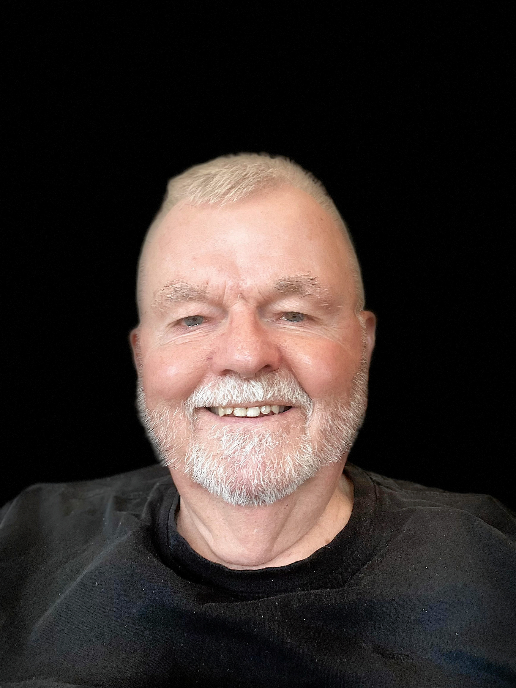 - Vi har brug for både fasthed over for Iran og en realistisk europæisk energipolitik, skriver Leif Tullberg.