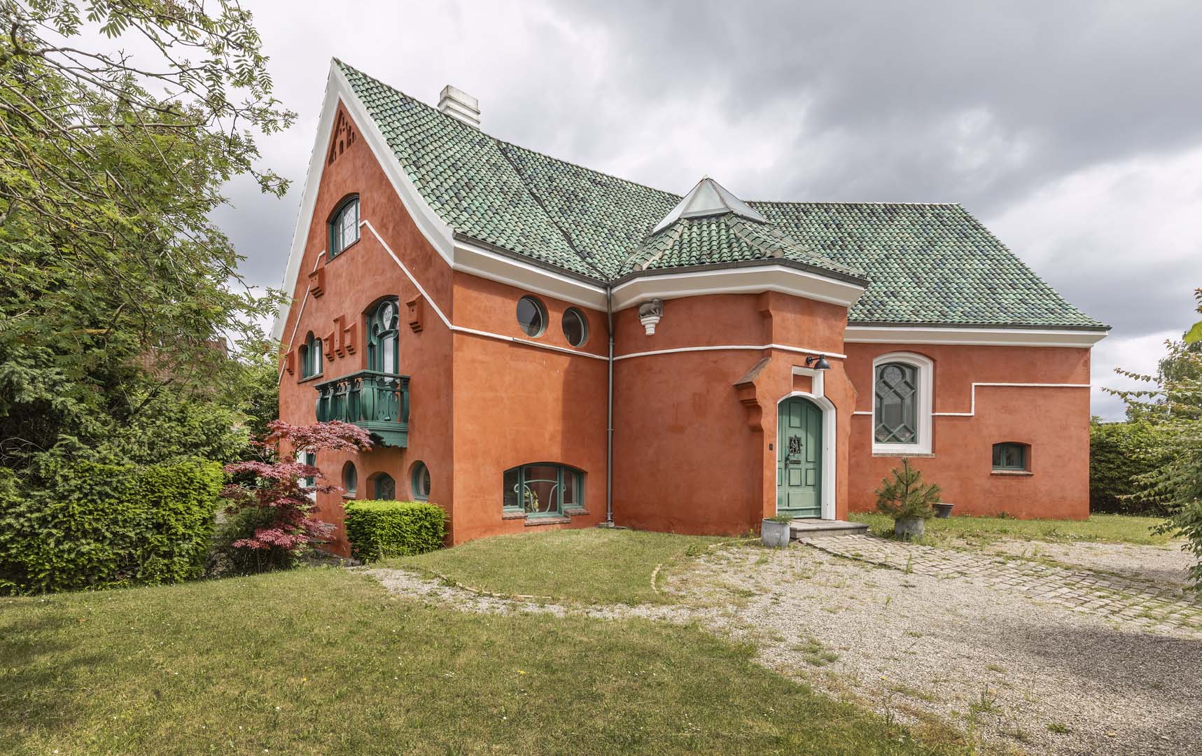 Realdania By & Byg købte villaen i 2002 for at sikre og bevare den unikke kunstnerbolig for fremtiden.