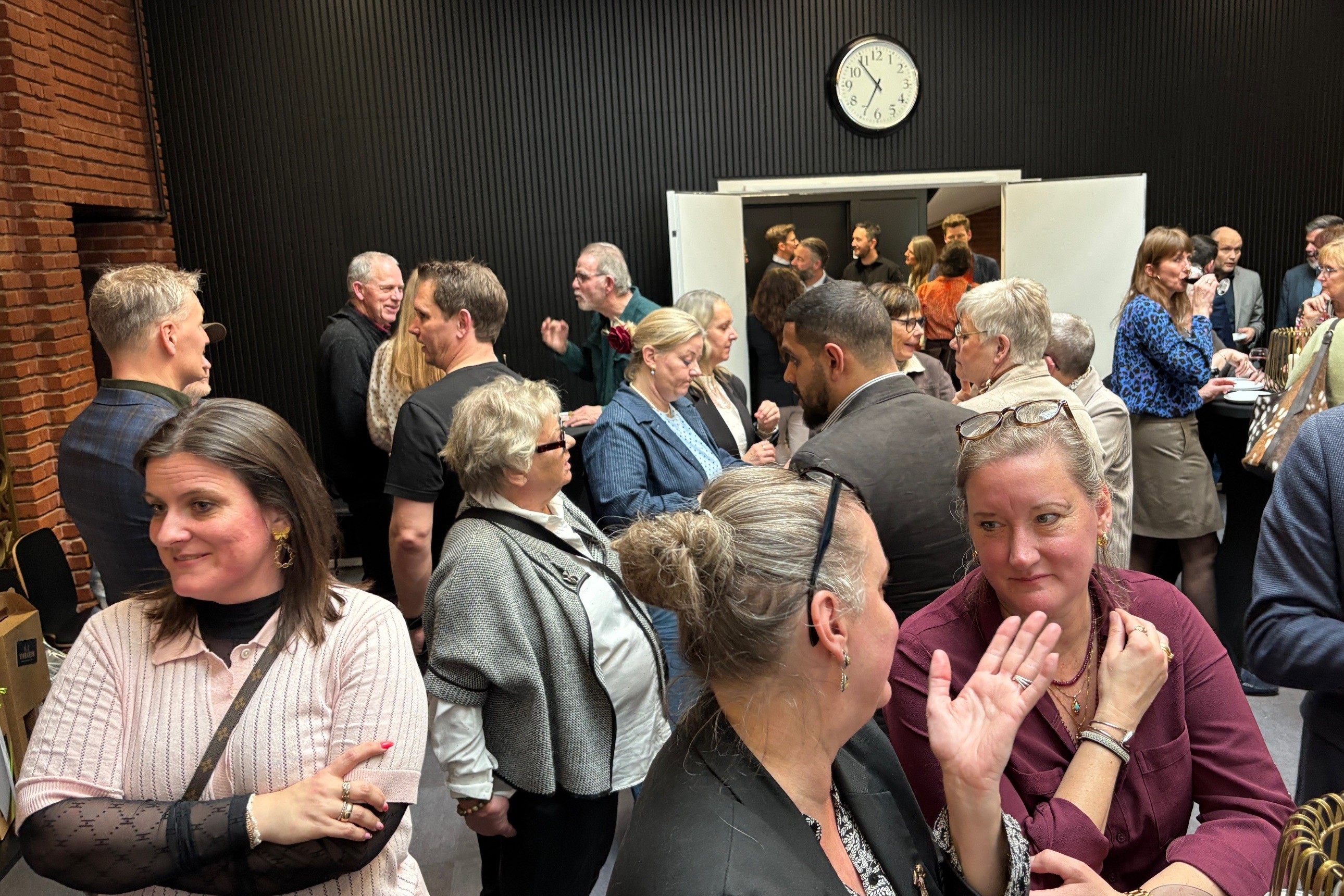 Mange var mødt frem torsdag aften for at tage afsked med citychef Nicolaj Lund Jensen.