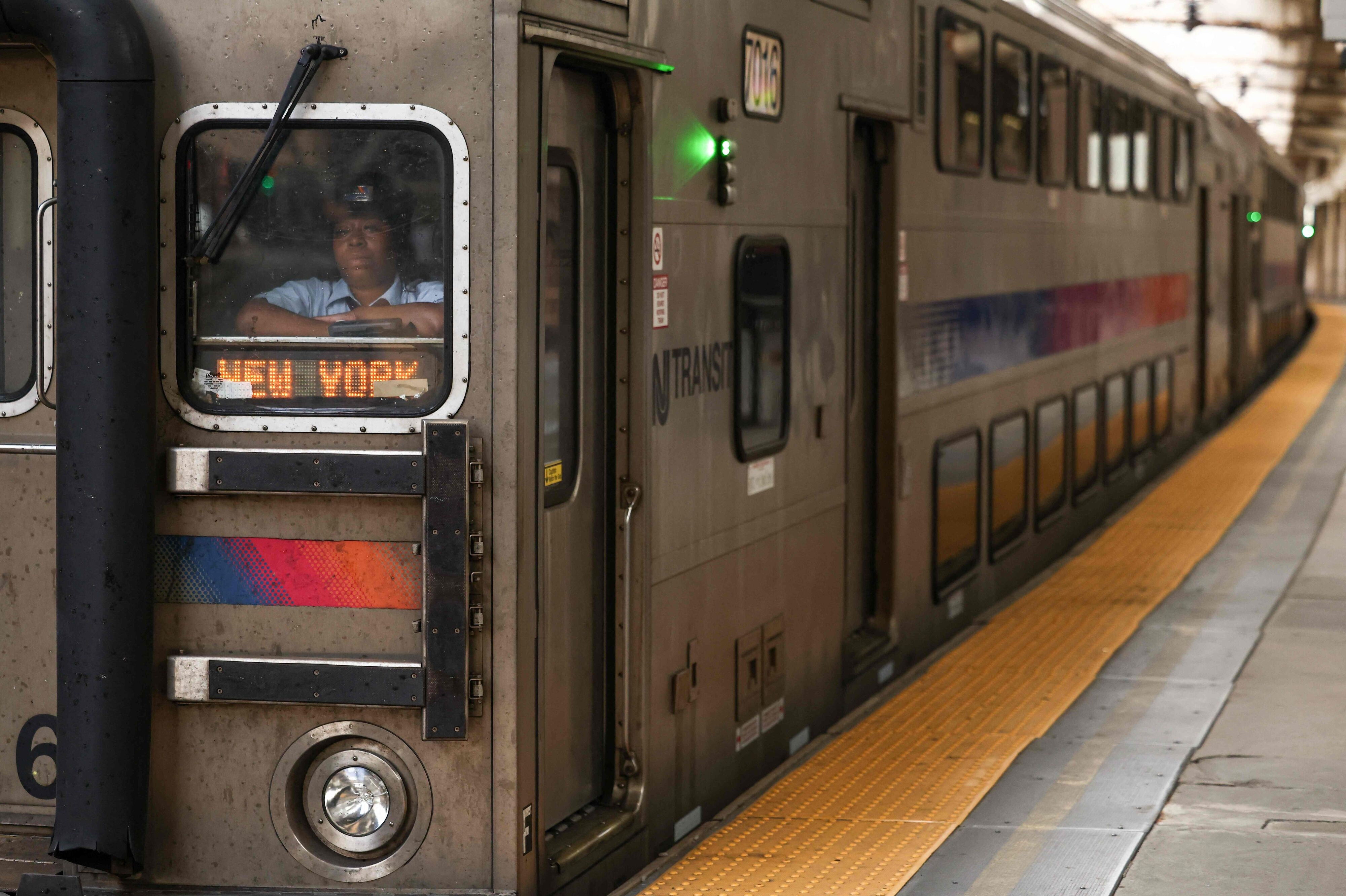Ifølge New Jerseys guvernør vil transportmyndigheden New Jersey Transit have en udgift på mindst 48 milliarder dollar under VM, mens Fifa vil tjene penge. (Arkivfoto).