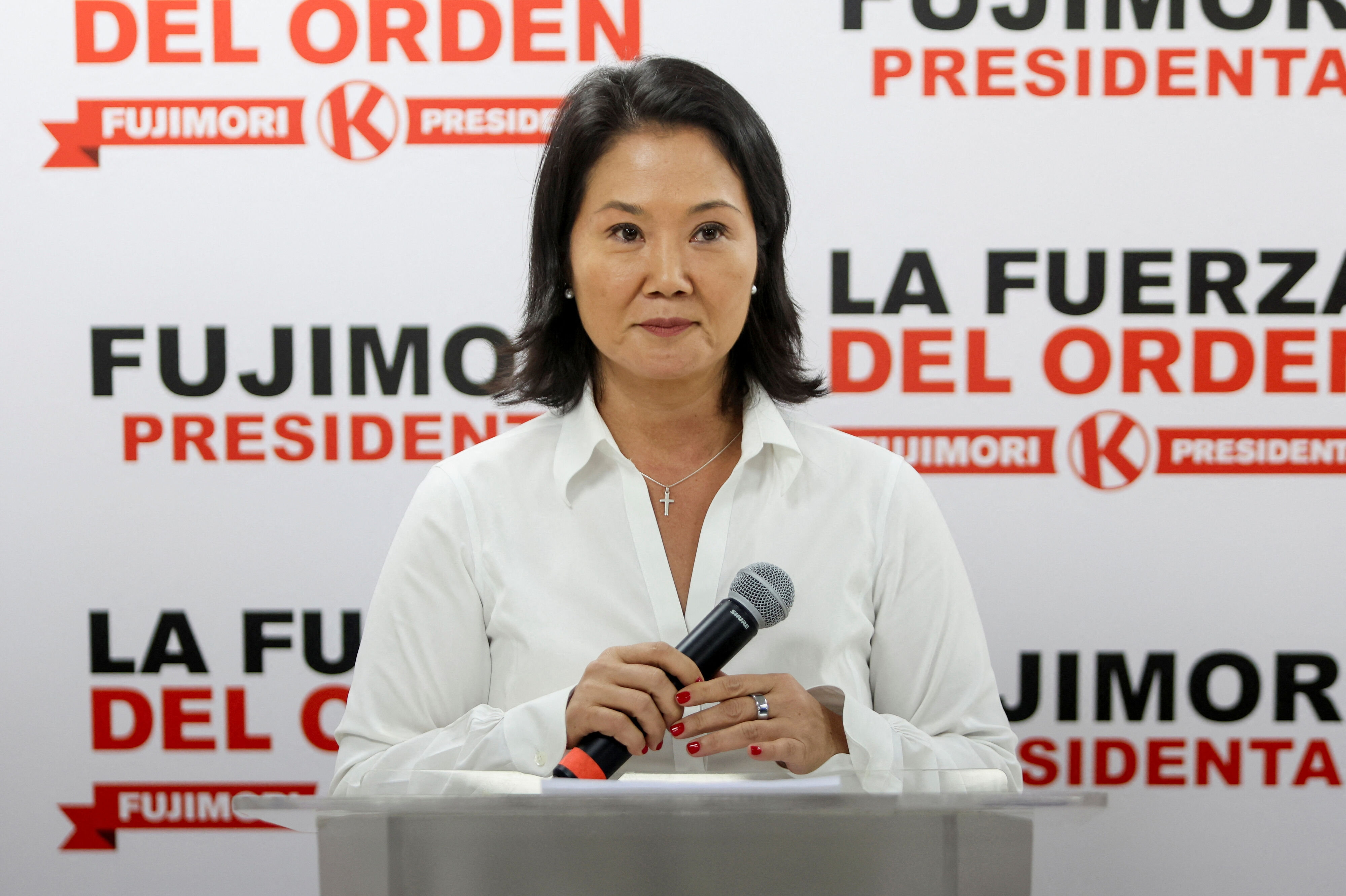 Præsidentkandidat Keiko Fujimori har ifølge foreløbigt valgresultat lagt sig i spidsen i første valgrunde af præsidentvalg i Peru. Der er ekstremt tæt løb om andenpladsen, der også går videre til anden valgrunde. (Arkivfoto).