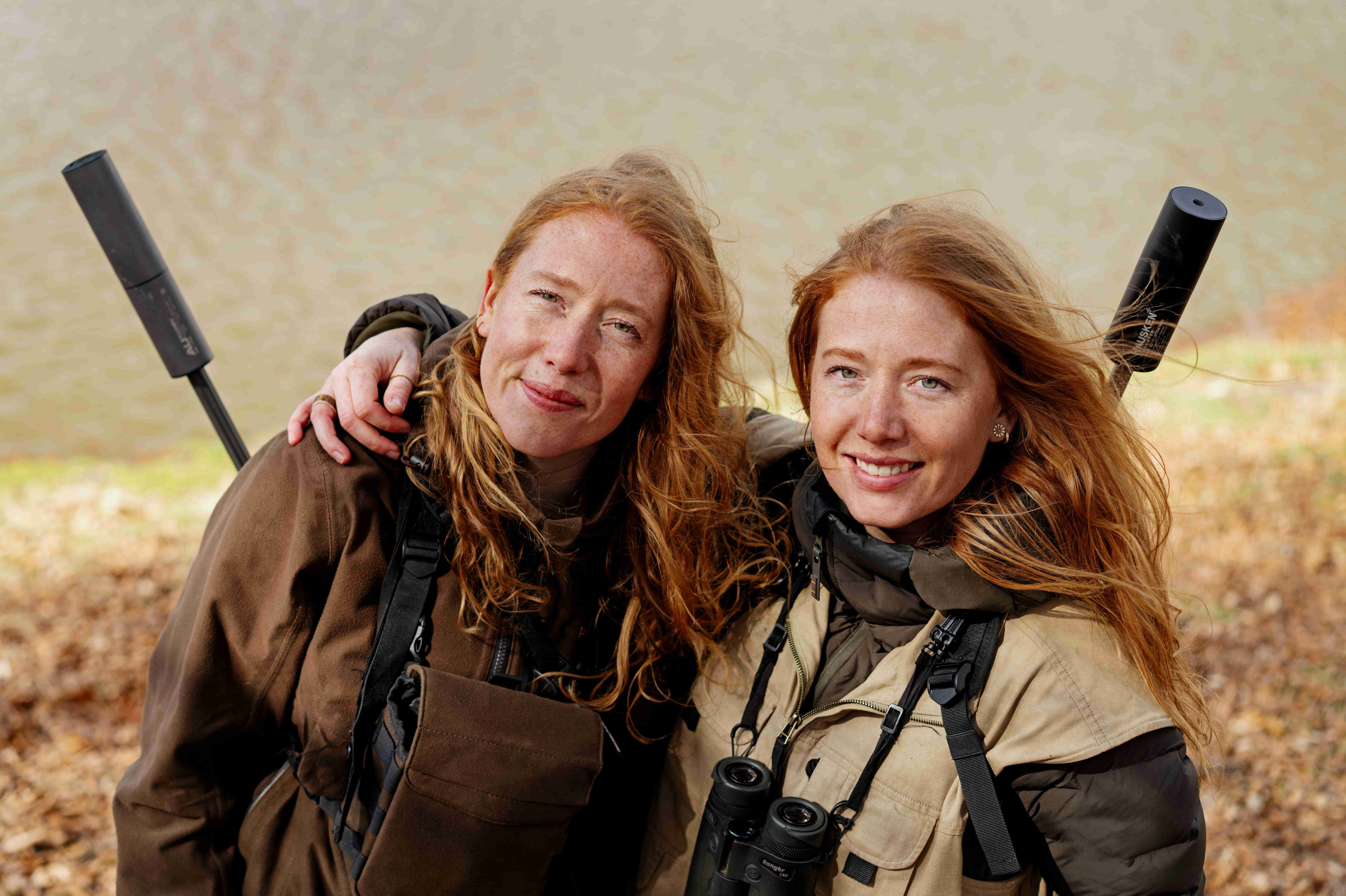 "Nak & Æd" får fra sæson 17 nye ansigter i front. Værter vil være Trine Wagner Jacobsen (venstre) og hendes tvillingsøster Rikke Wagner Jacobsen. (pressebillede).