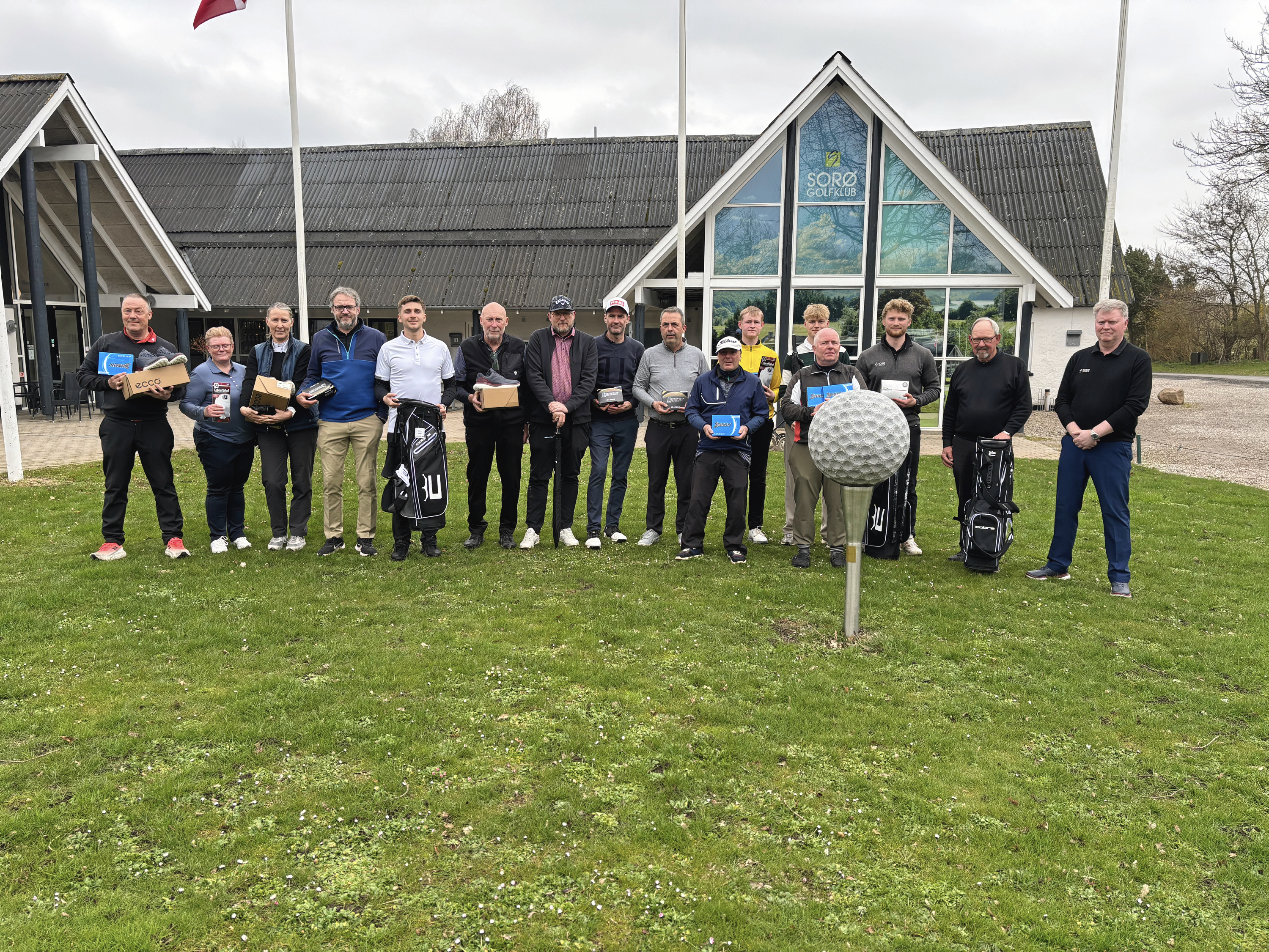 Sorø Golfklub har åbnet den nye sæson med en turnering.