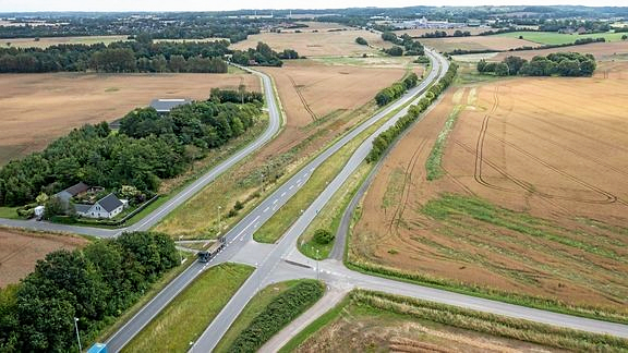 Arbejdet er del af udvidelsen af Kalundborgmotorvejen, der skal munde ud i en motorvej mellem Knabstrup og Kalundborg.