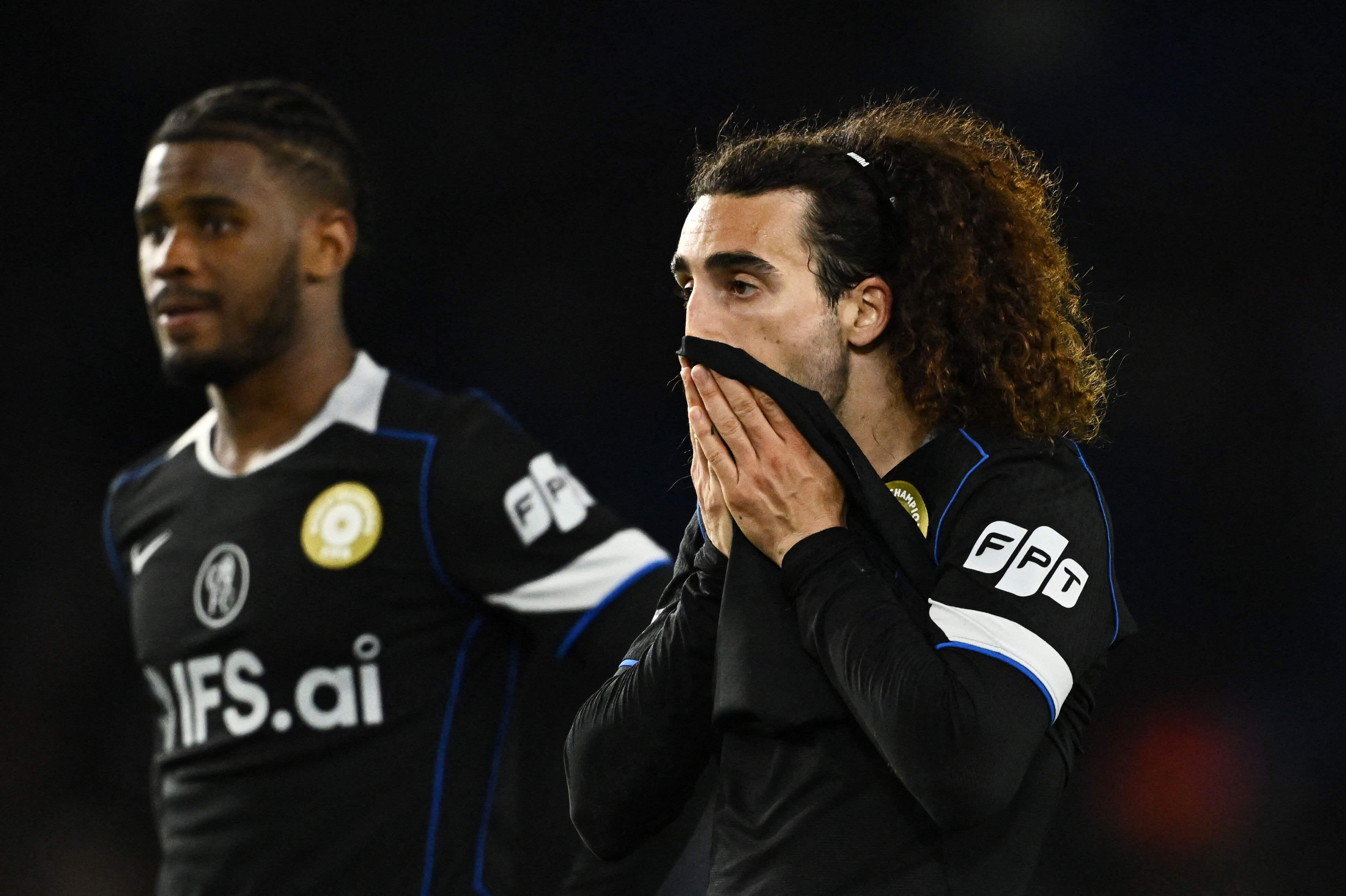 Chelsea havde en sort aften i Brighton, der vandt klart.