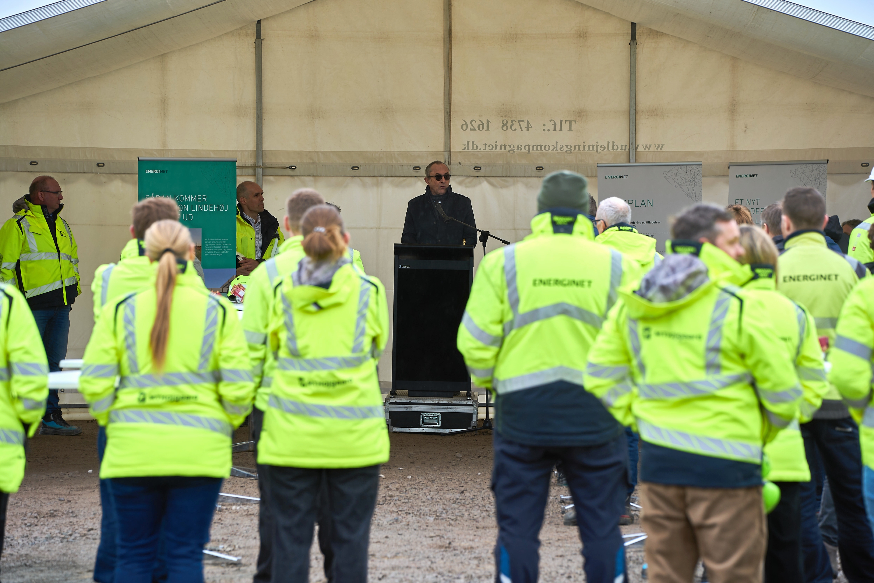 Borgmester Michael Ziegler (K) holdt tale, da der blev taget første spadestik. Han og resten af byrådet har ikke haft meget at skulle have sagt i forløbet omkring Lindehøj, som er et statsligt projekt. - Claus Andersen/Filmplus Borgmester Michael Ziegler (K) holdt tale, da der blev taget første spadestik. Han og resten af byrådet har ikke haft meget at skulle have sagt i forløbet omkring Lindehøj, som er et statsligt projekt.