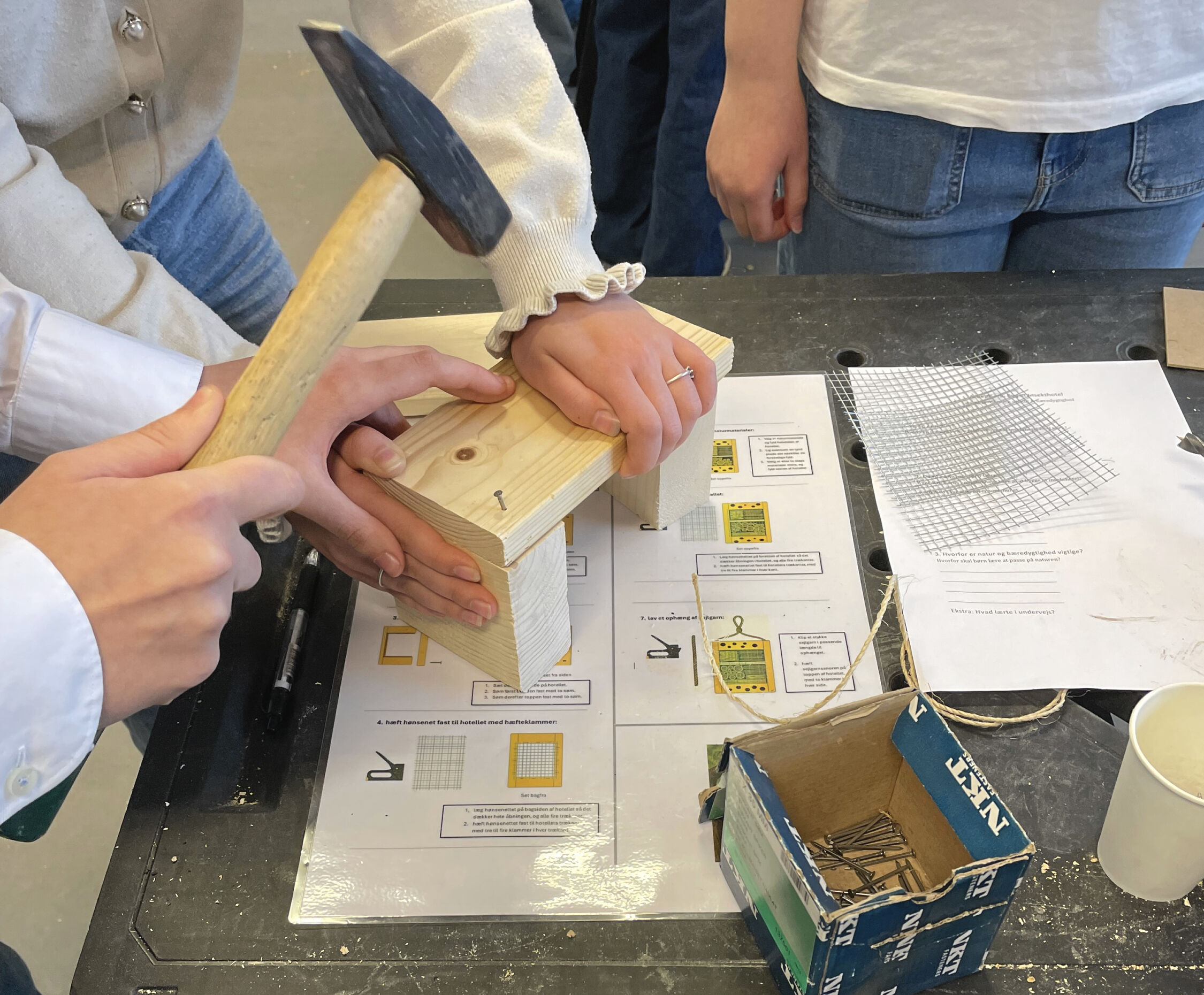 Så skal der bankes til sagen.