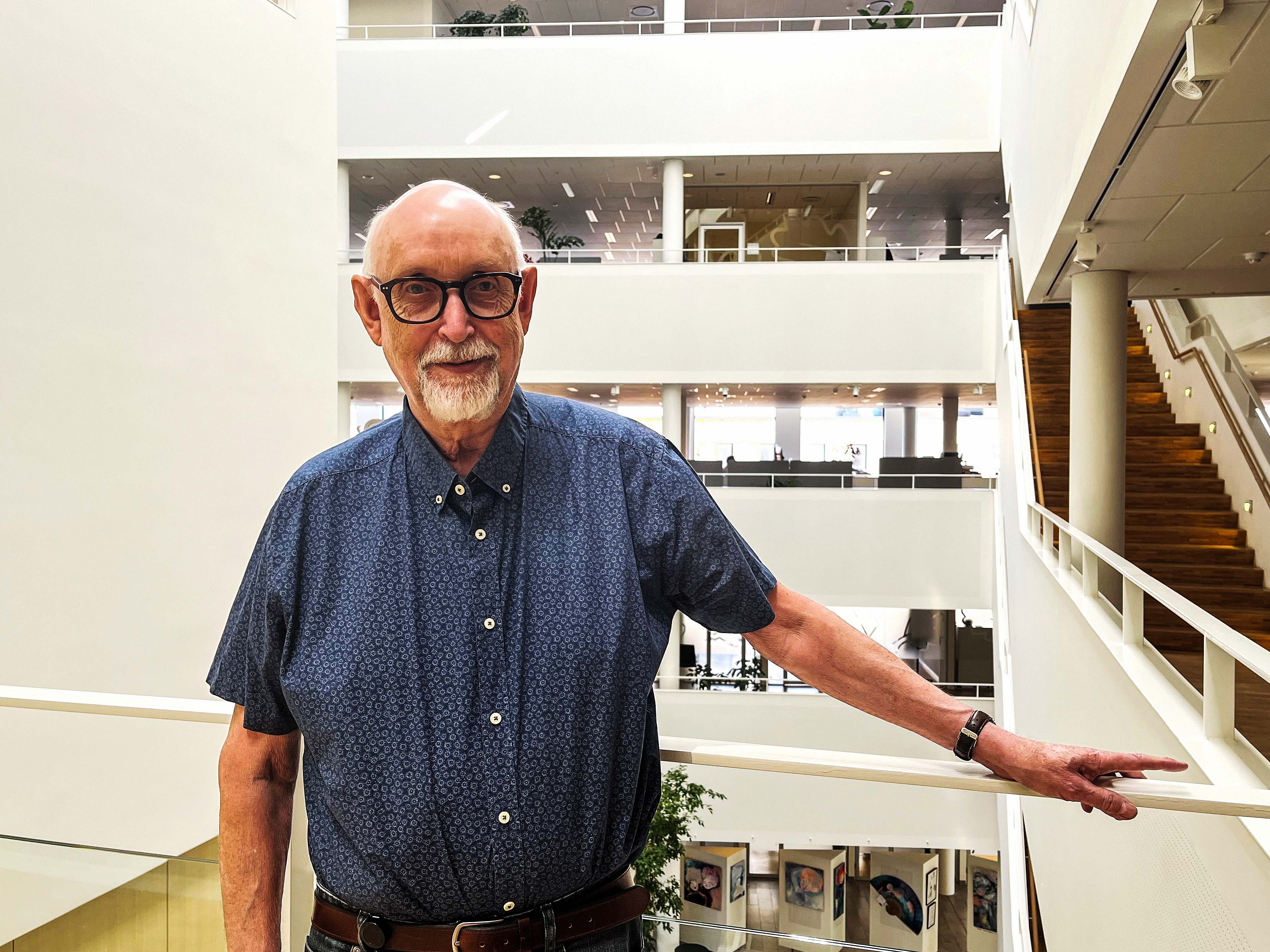 Jeg sidder i et godt team med gode kolleger. Jeg kan mærke, at jeg gør en forskel, og at min erfaring og viden er anerkendt i afdelingen, siger Leif Bjerring fra Egedal Kommune.