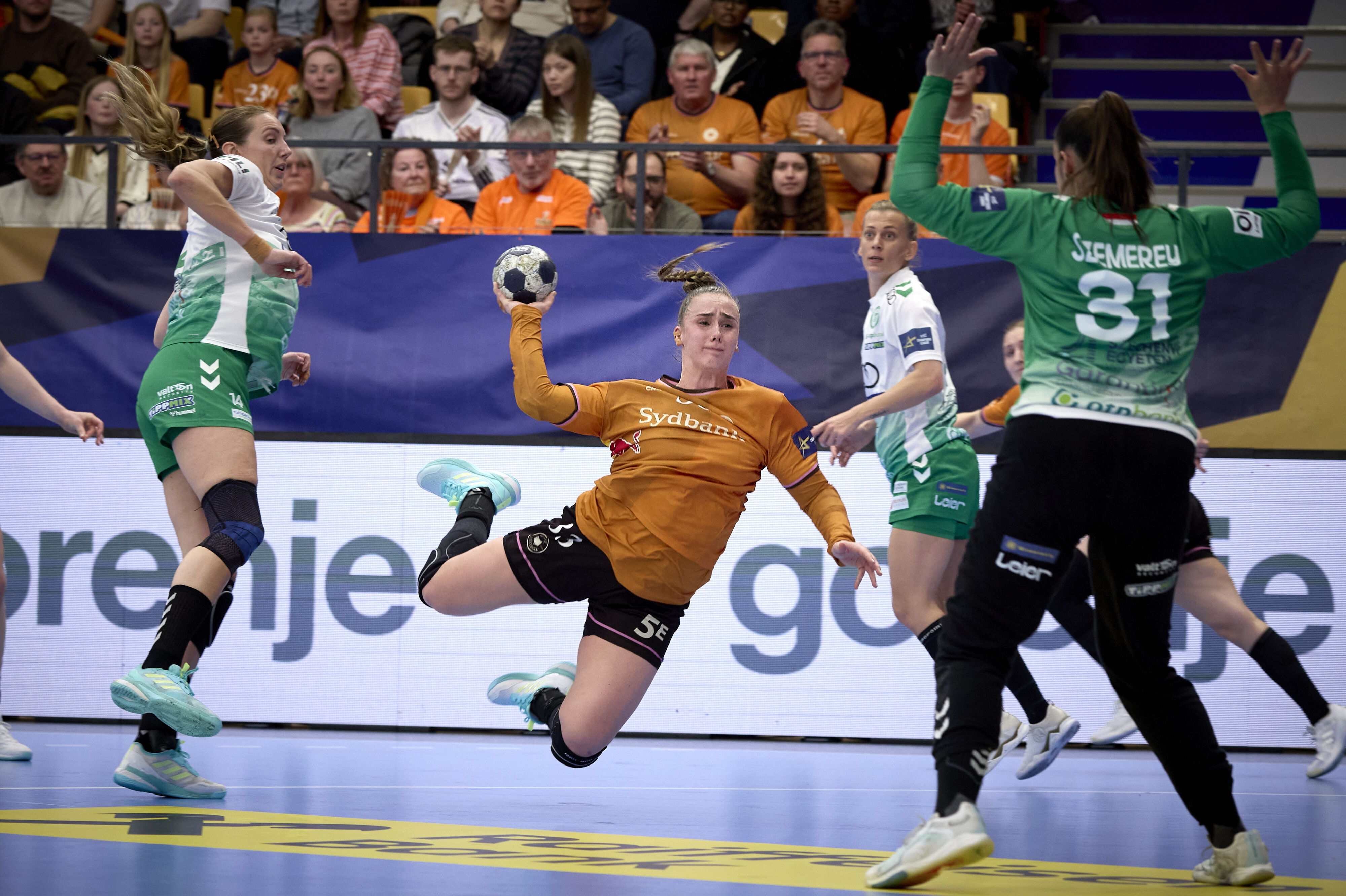 Thale Rushfeldt Deila var en stor mundfuld for Viborg-forsvaret. (Arkivfoto).