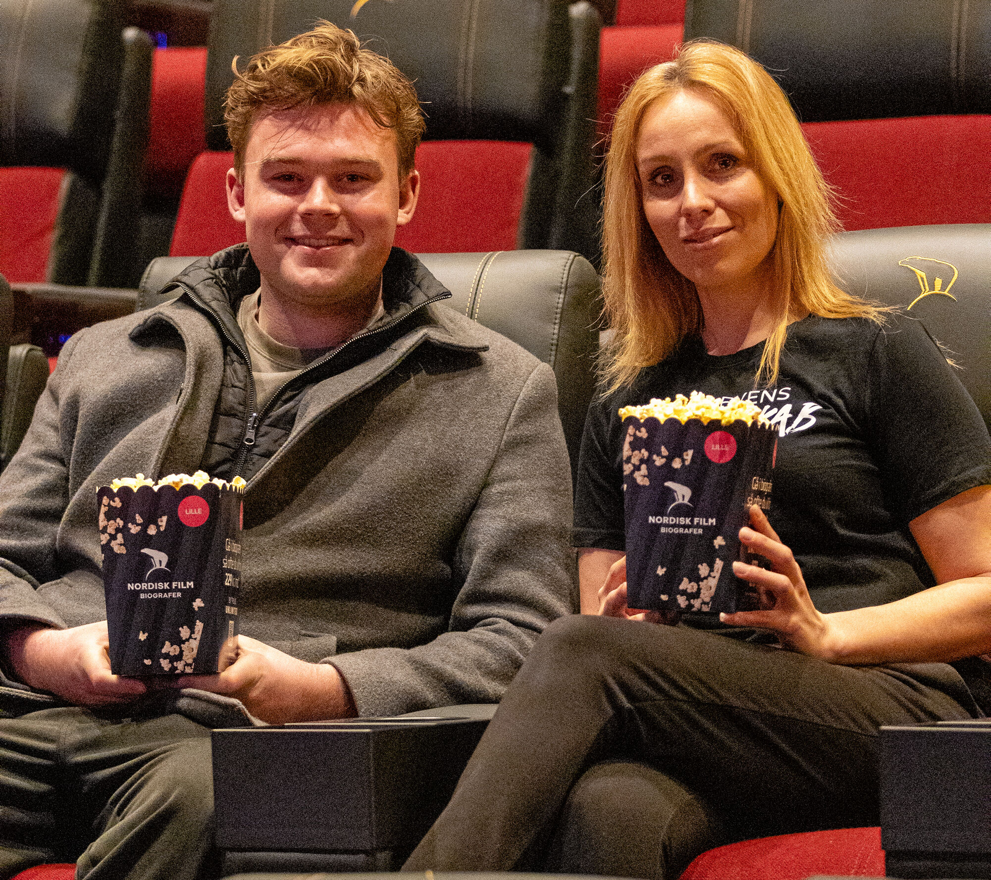 Victor Waarst satte handling bag ordene, da han en søndag aften sad og så tv.