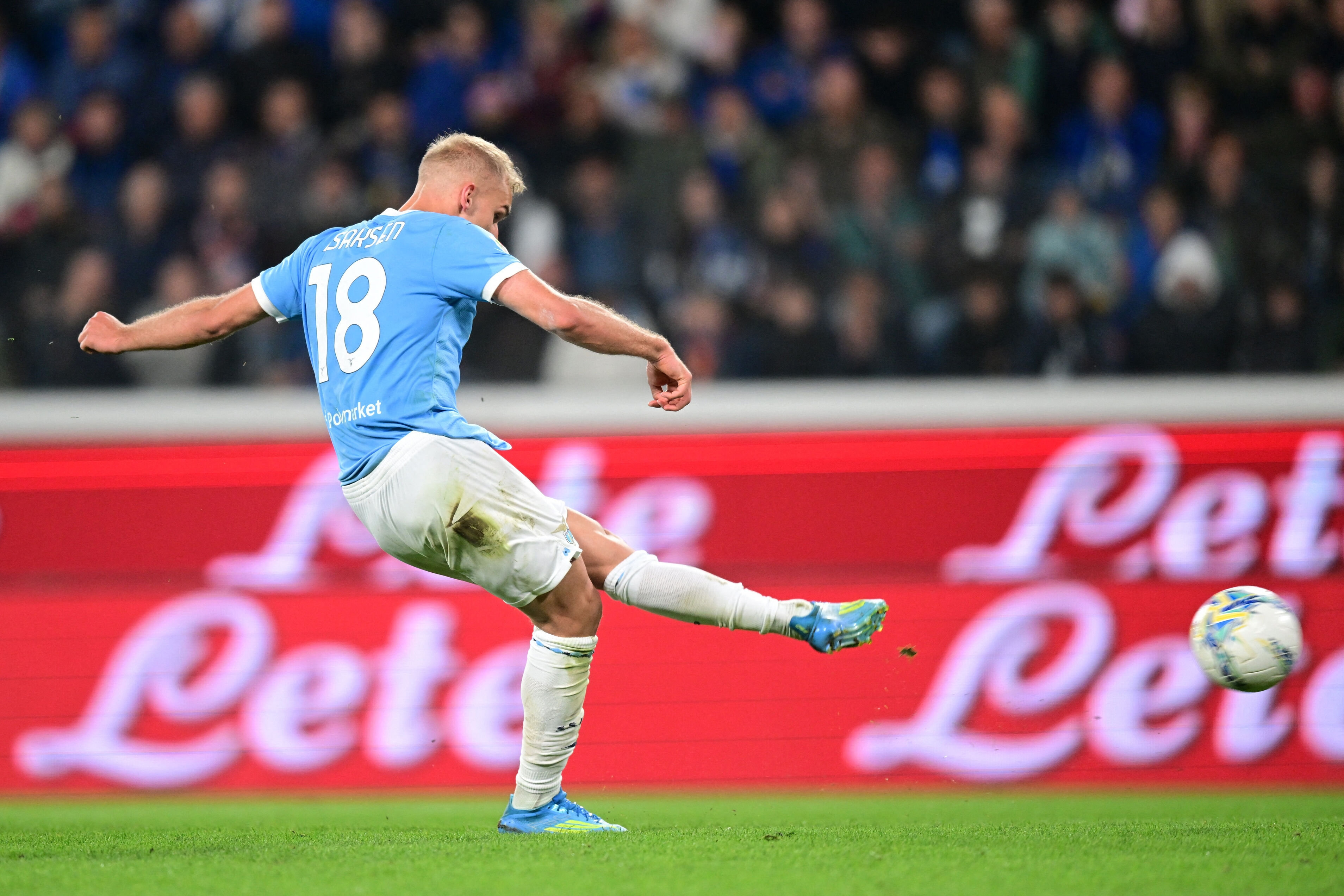 Gustav Isaksen scorede et af Lazios to mål i den afgørende straffesparkskonkurrence onsdag aften.