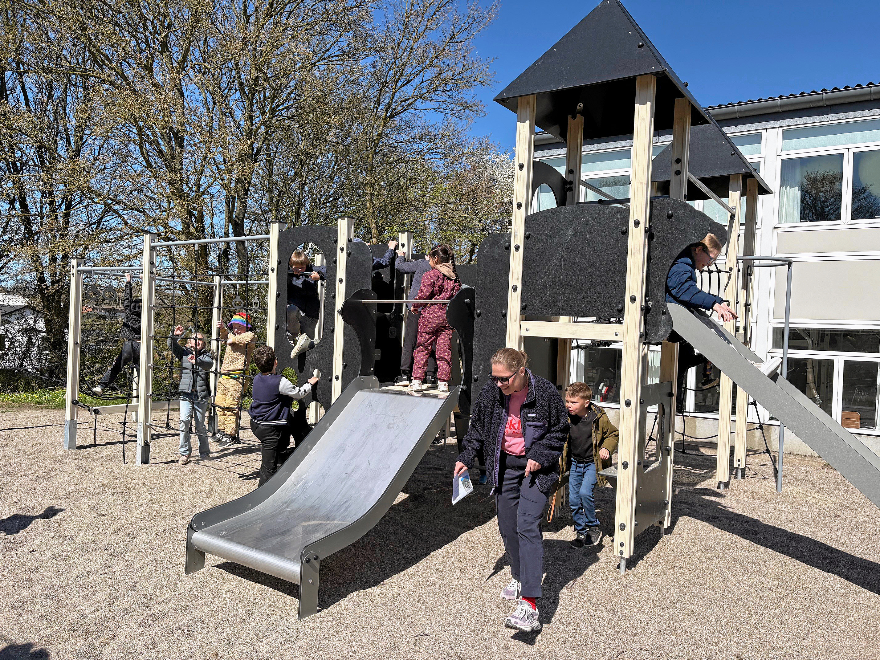 Specialcenter Sigrid Undset kunne torsdag fejre indvielsen af den nye legeplads.