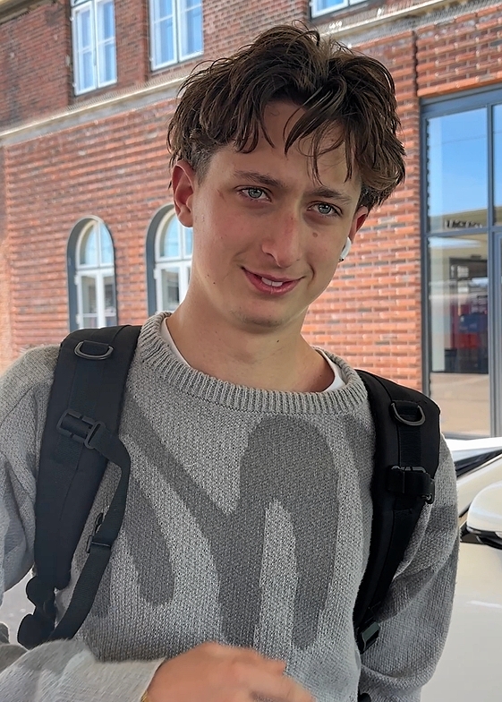 Mathias Sømod kører selv med Gribskovbanen af og til. - Anine Neumann Mansur Mathias Sømod kører selv med Gribskovbanen af og til.