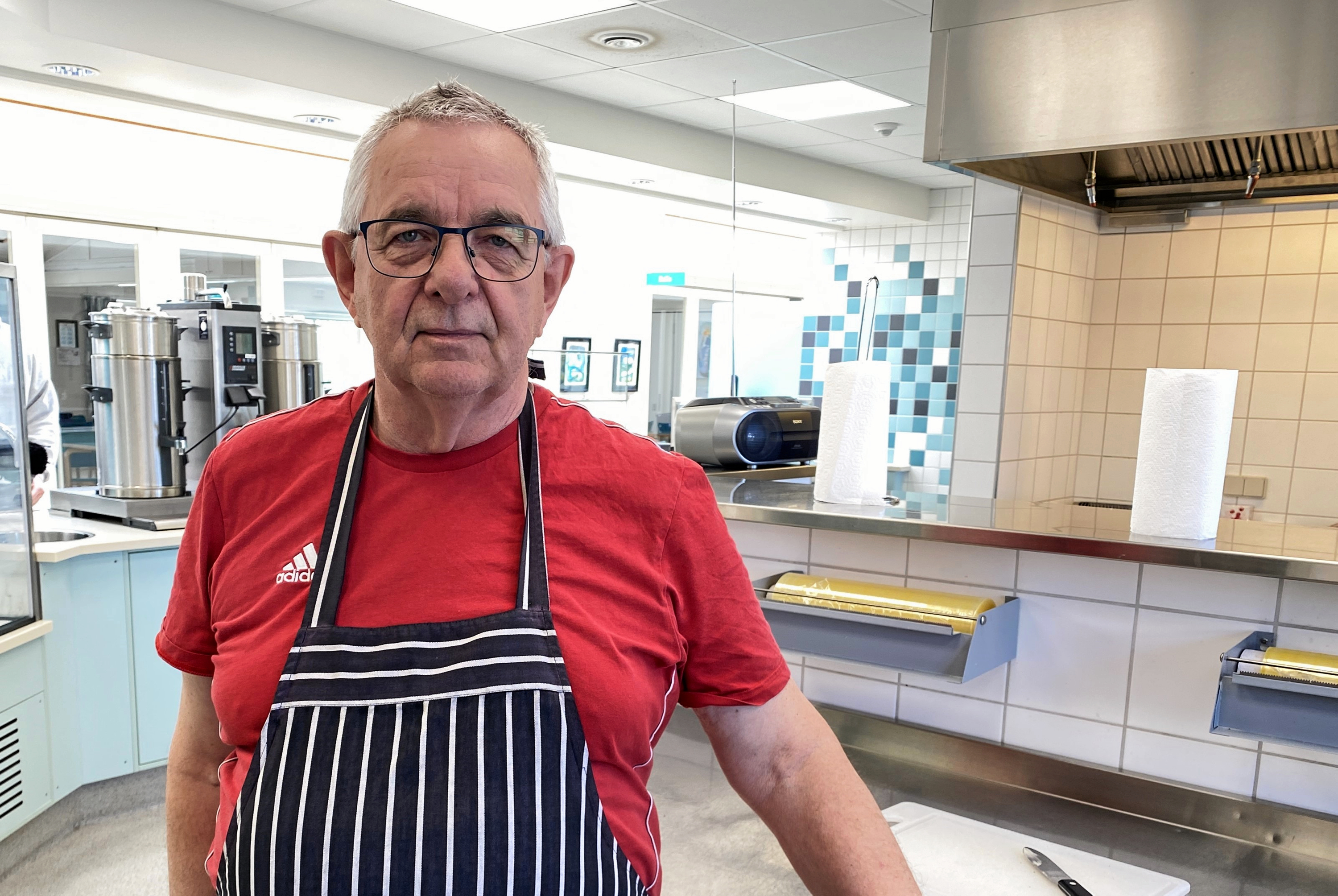 Erik Hansen meldte sig som frivillig til at lave forplejning til passagererne fra togulykken.