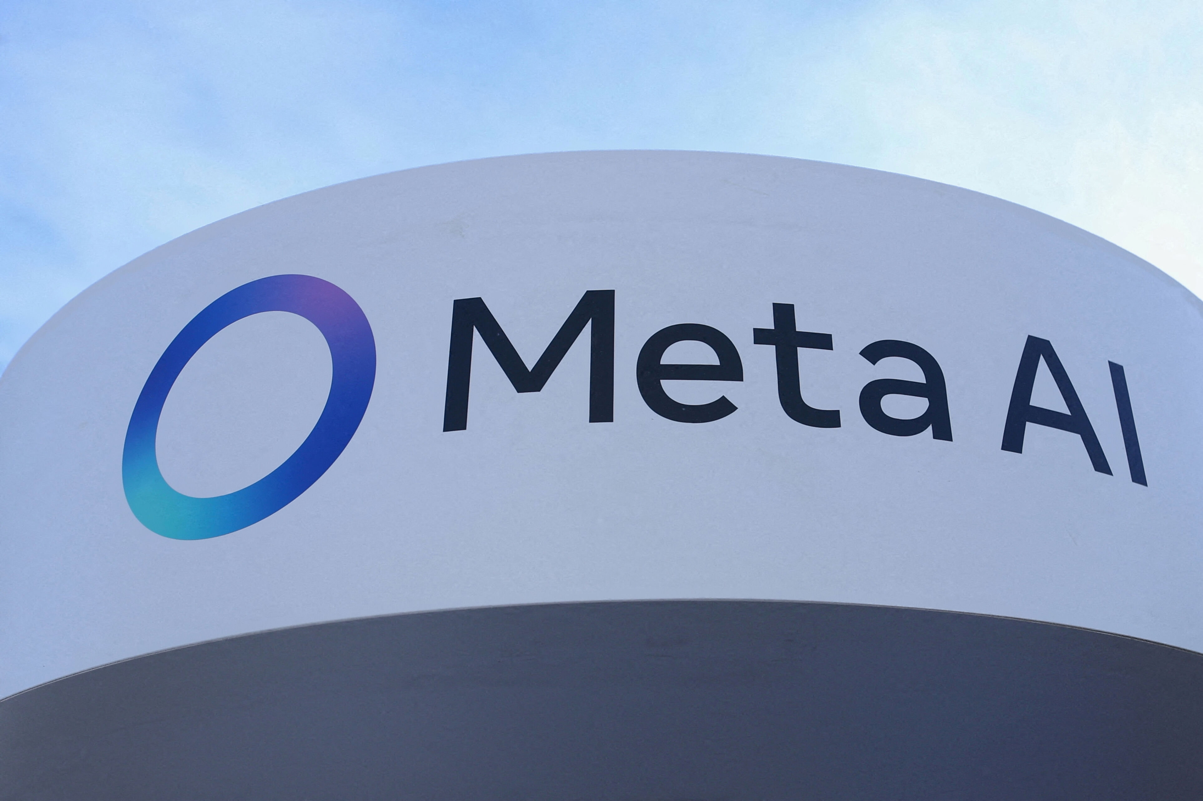 Selskabet bag Facebook, Instagram og WhatsApp, Meta, tager afsked med cirka 8000 medarbejdere. (Arkivfoto).