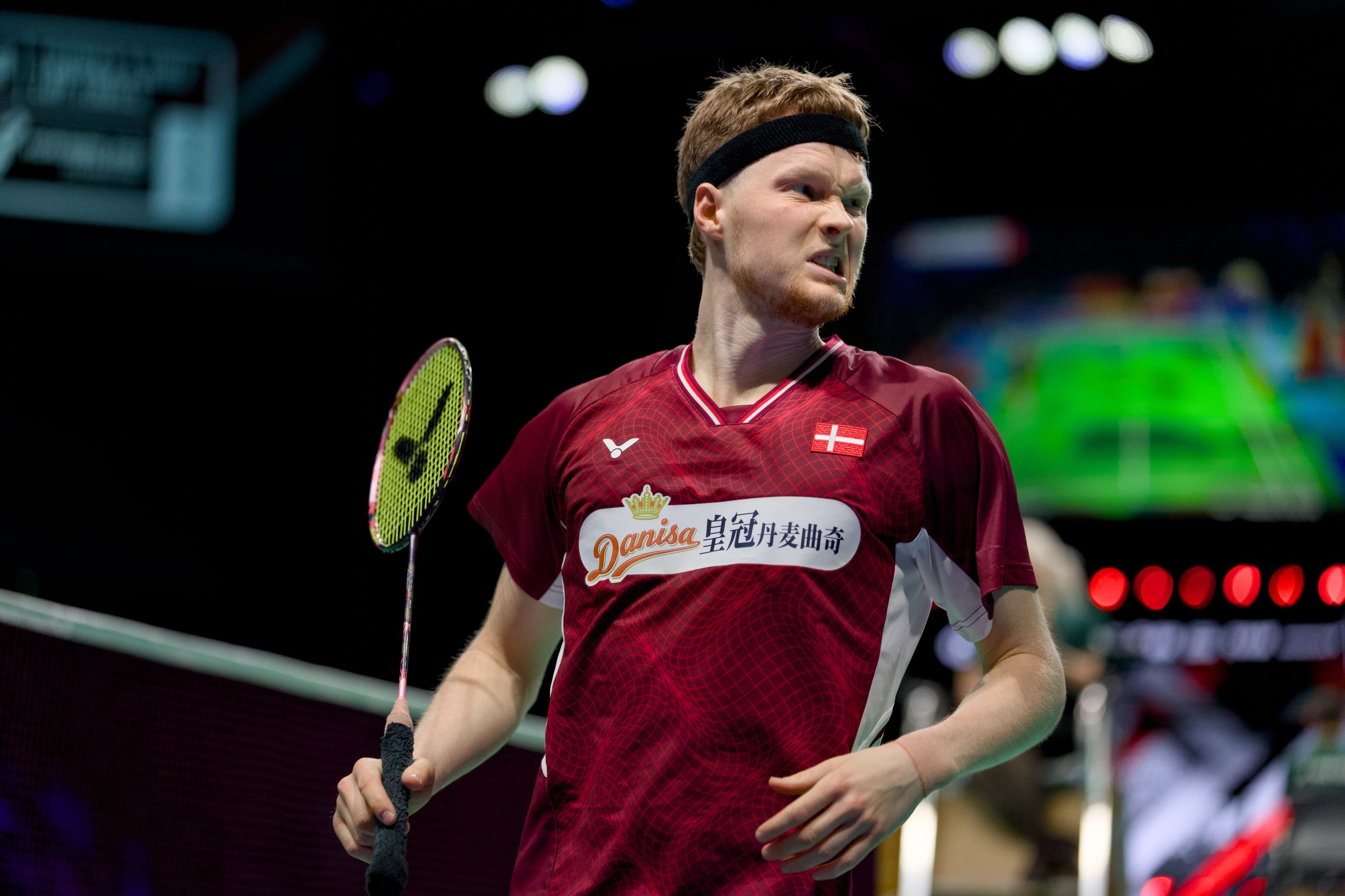 Danmarks bedste badmintonsingle, Anders Antonsen, sørgede for en god dansk start mod Sydkorea.