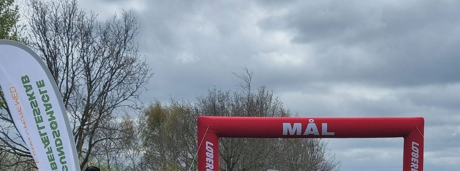 50 løbere stillede til start til Gundsømagle Backyard Ultra, billedet her er fra starten lørdag klokken 10. - Mia Meng 50 løbere stillede til start til Gundsømagle Backyard Ultra, billedet her er fra starten lørdag klokken 10.