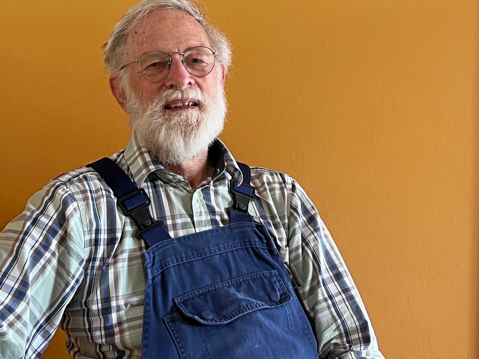 Jens Johan Jacobsen Dahlkild var både en fornuftens mand og samtidig elskede han farver, fest, mennesker, dyr og planter, ja, selve livet, lyder det i mindeordet.